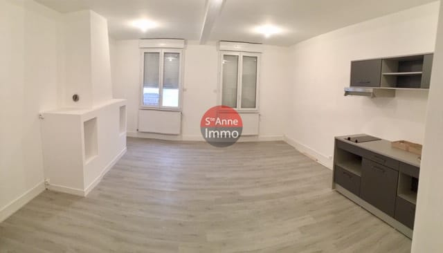 Immo80 – L'immobilier à Amiens et dans la Somme-GRANDVILLIERS – IMMEUBLE DE RAPPORT – 3 APPARTEMENTS – 2 BUREAUX – COUR – CAVE