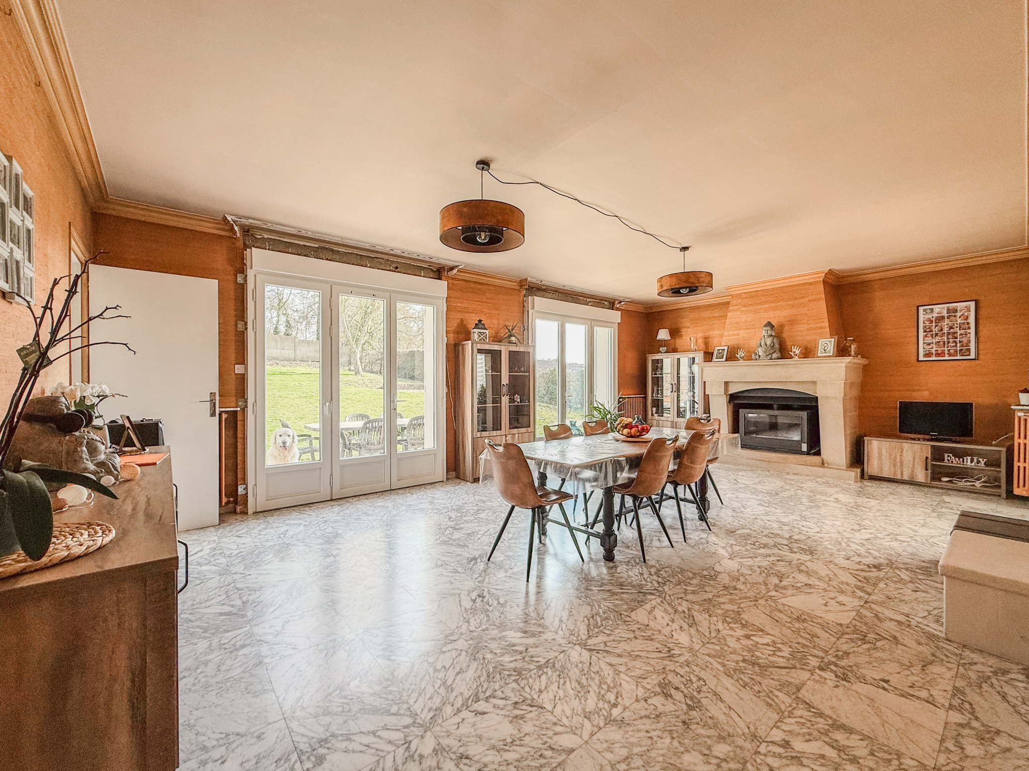 Immo80 – L'immobilier à Amiens et dans la Somme-ROYE – MAISON INDIVIDUELLE – SOUS COL COMPLET – 4 CHAMBRES – GARAGE – JARDIN