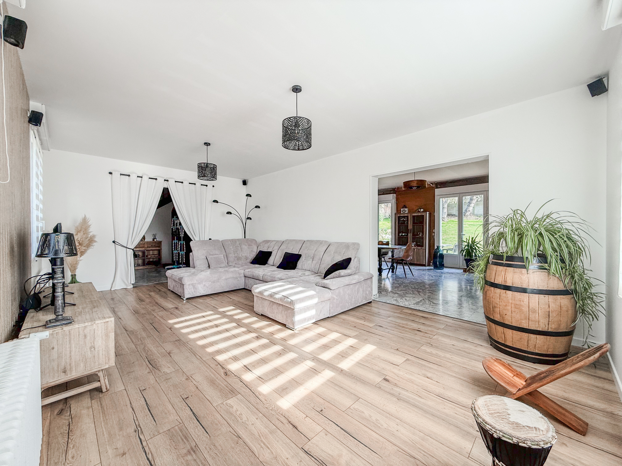 Immo80 – L'immobilier à Amiens et dans la Somme-ROYE – MAISON INDIVIDUELLE – SOUS COL COMPLET – 4 CHAMBRES – GARAGE – JARDIN