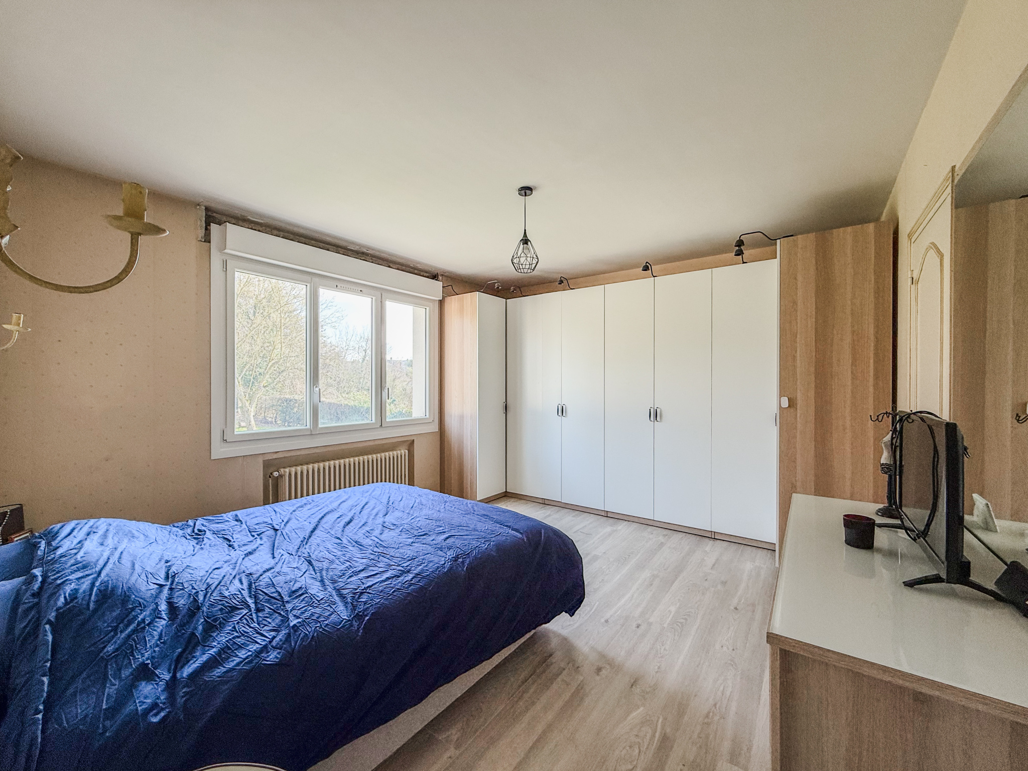 Immo80 – L'immobilier à Amiens et dans la Somme-ROYE – MAISON INDIVIDUELLE – SOUS COL COMPLET – 4 CHAMBRES – GARAGE – JARDIN