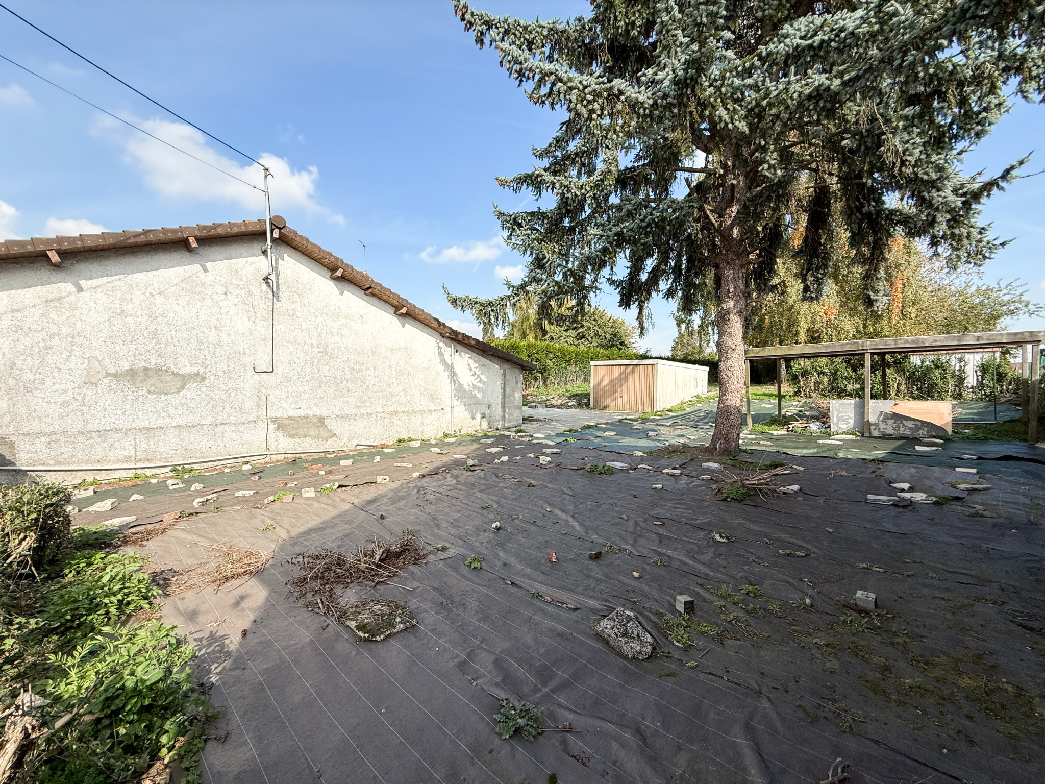 Immo80 – L'immobilier à Amiens et dans la Somme-FRESNOY-LES-ROYE – 70m2 – MAISON INDIVIDUELLE – PLAIN PIED – 2 CHAMBRES – GARAGE – JARDIN