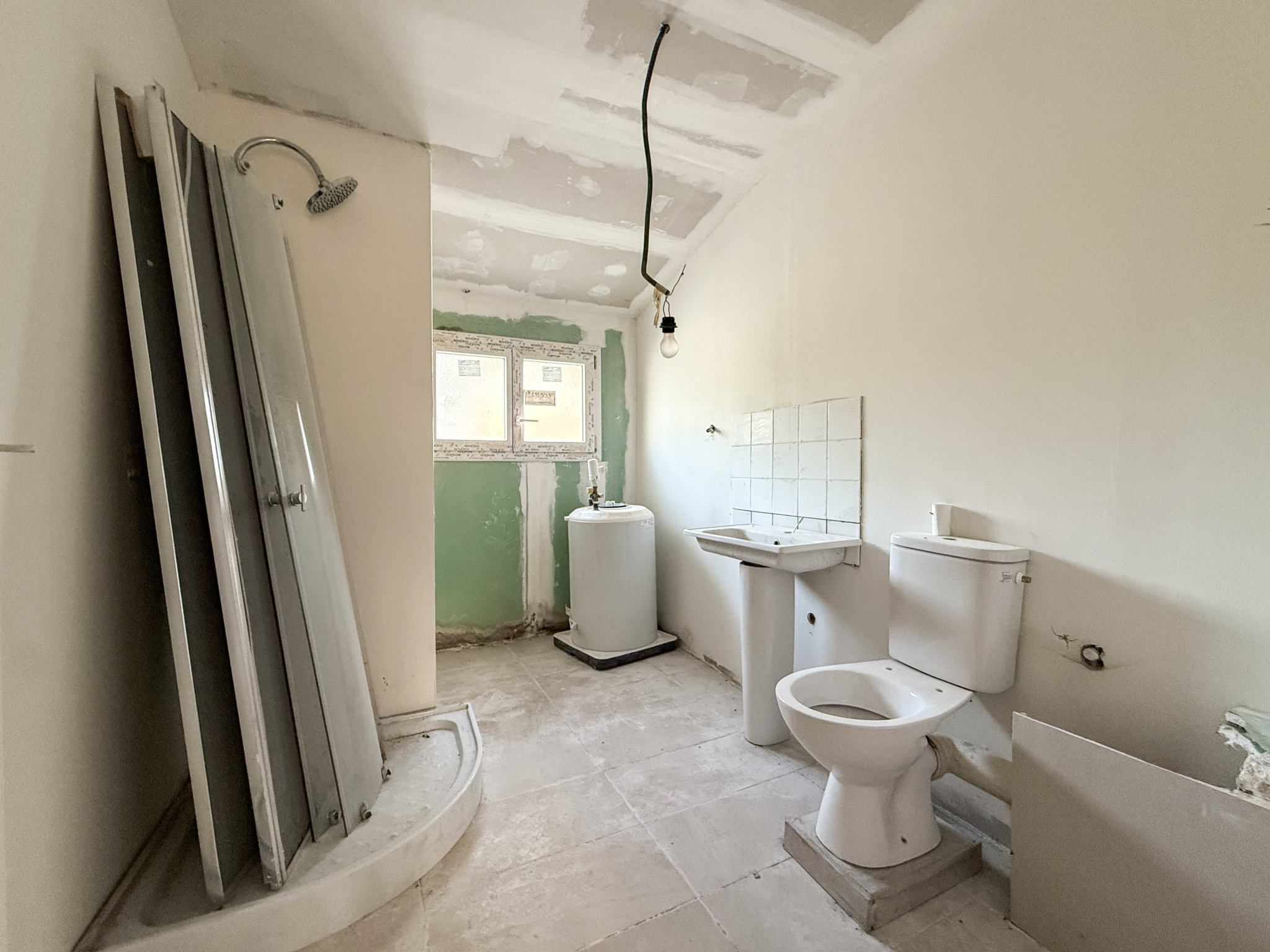 Immo80 – L'immobilier à Amiens et dans la Somme-FRESNOY-LES-ROYE – 70m2 – MAISON INDIVIDUELLE – PLAIN PIED – 2 CHAMBRES – GARAGE – JARDIN