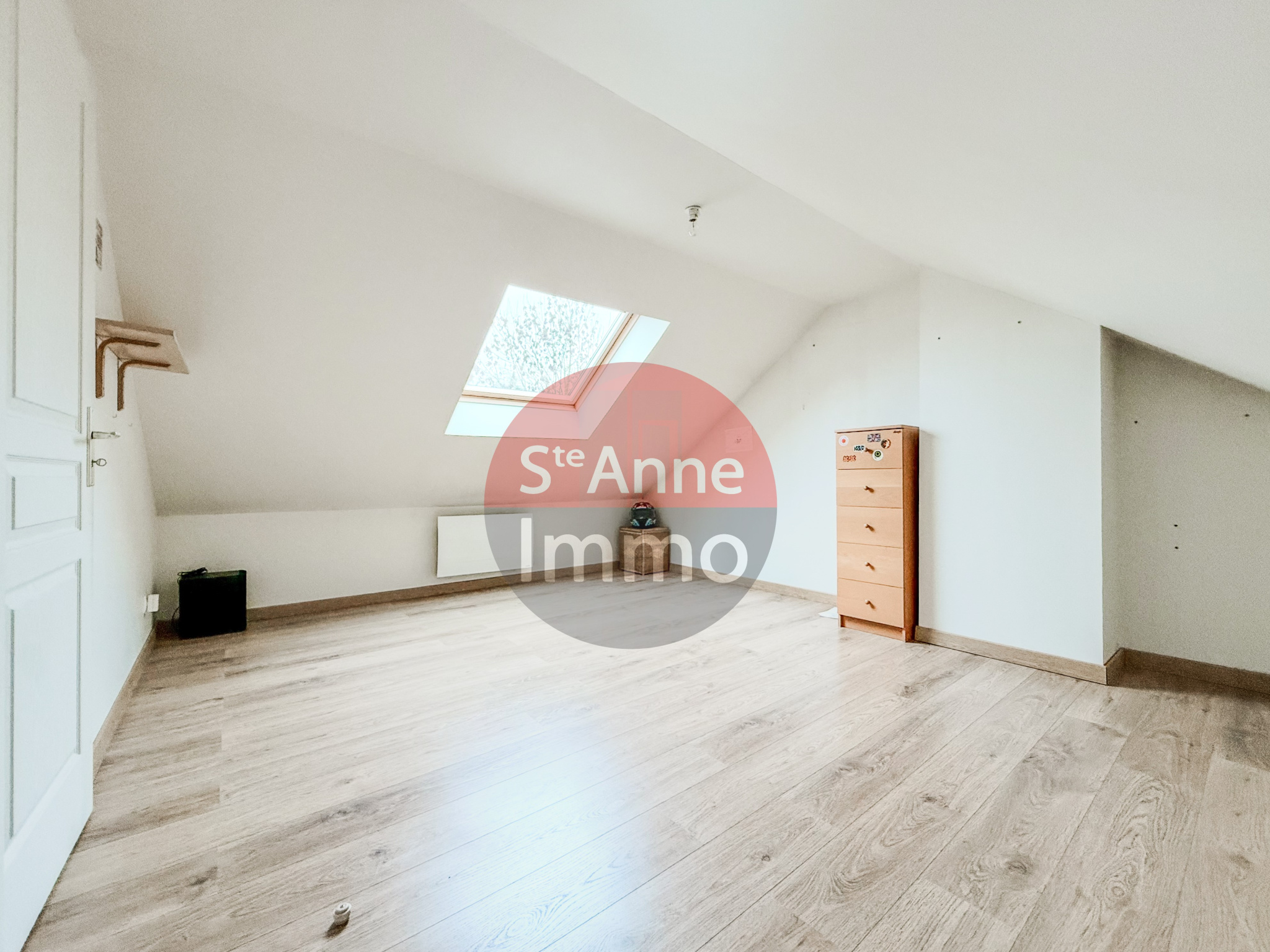 Immo80 – L'immobilier à Amiens et dans la Somme-MARGNY-AUX-CERISES – PAVILLON INDIVIDUEL – 4 CHAMBRES – AUTONOMIE DE PLAIN PIED – SOUS SOL COMPLET – GARAGE –