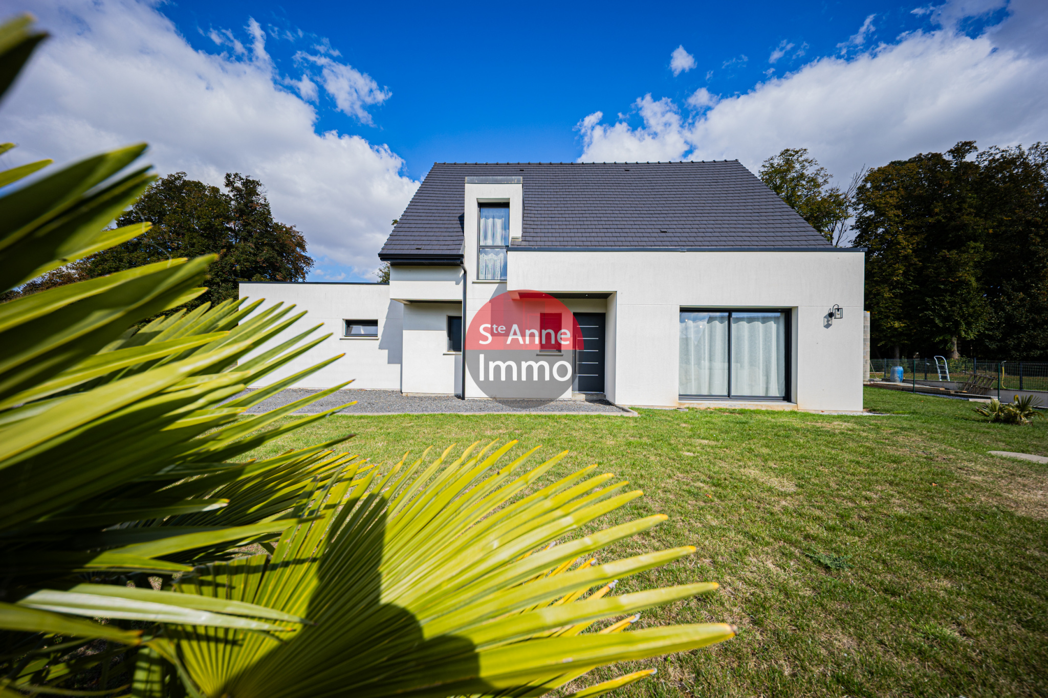 Immo80 – L'immobilier à Amiens et dans la Somme-FLERS-SUR-NOYE – MAISON – 137 M2 – 3 CHAMBRES – GARAGE – JARDIN