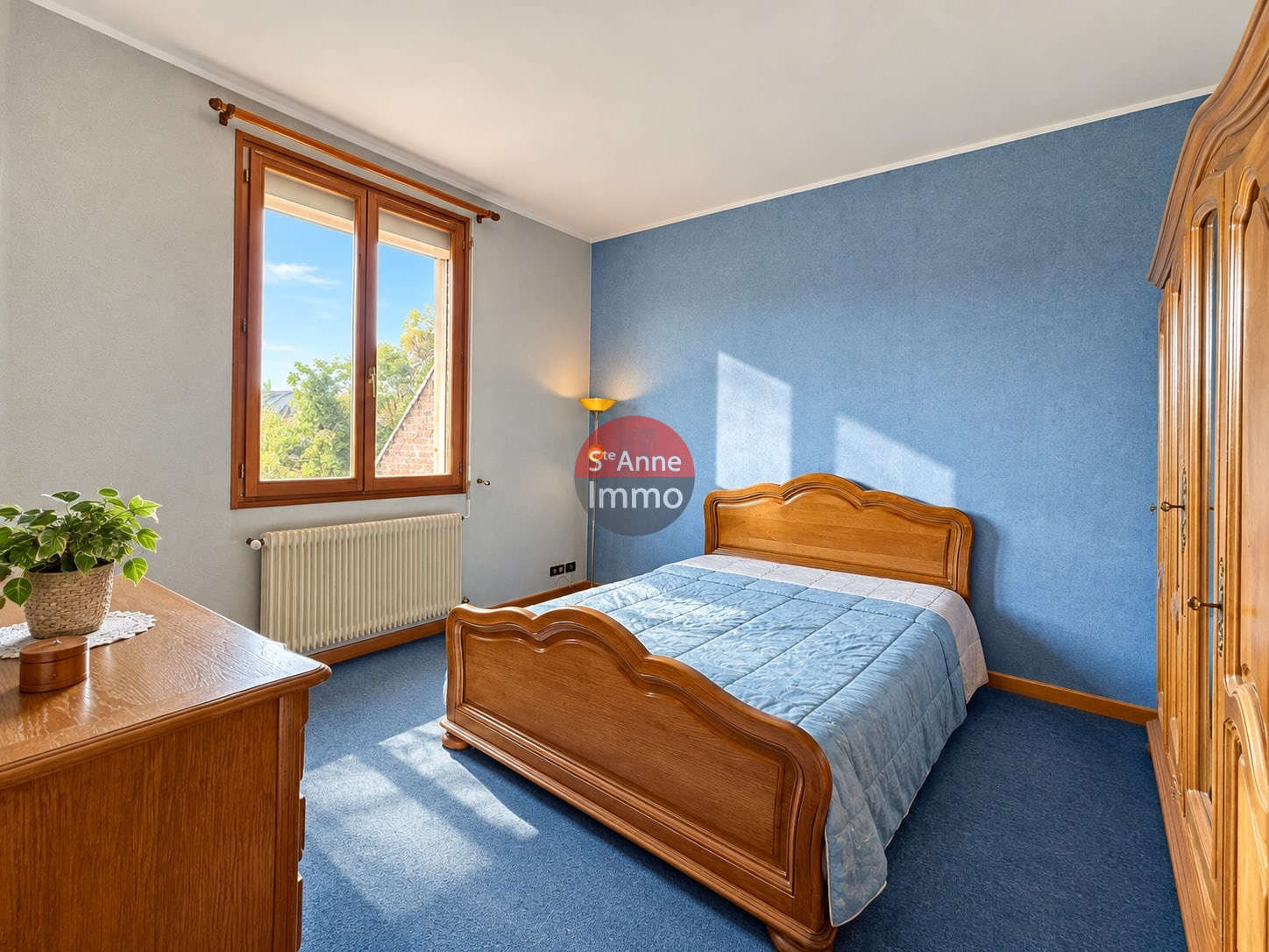 Immo80 – L'immobilier à Amiens et dans la Somme-ROYE – MAISON SEMI MITOYENNE – 5 CHAMBRES – GARAGE – JARDIN – TERRASSE