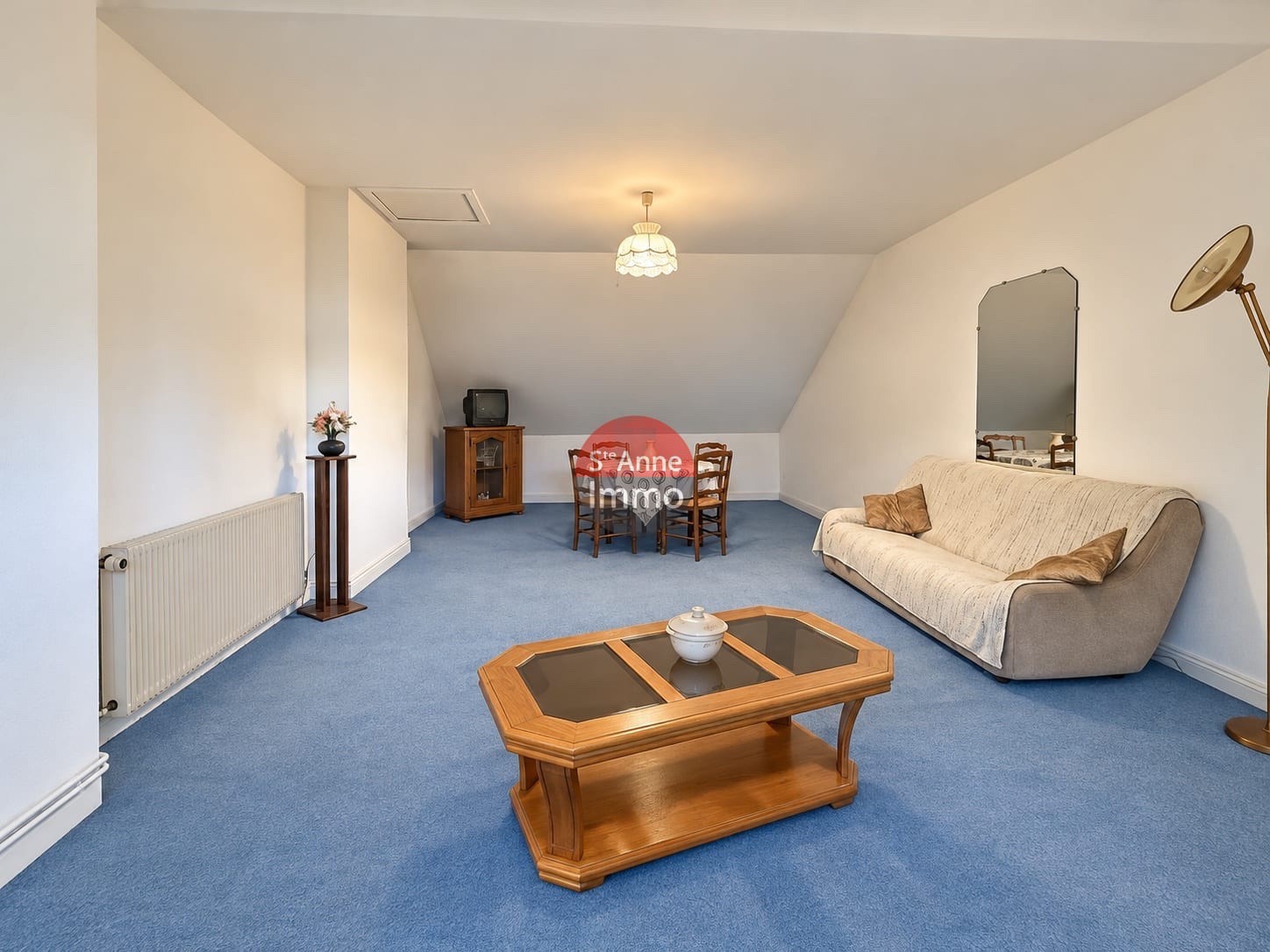 Immo80 – L'immobilier à Amiens et dans la Somme-ROYE – MAISON SEMI MITOYENNE – 5 CHAMBRES – GARAGE – JARDIN – TERRASSE