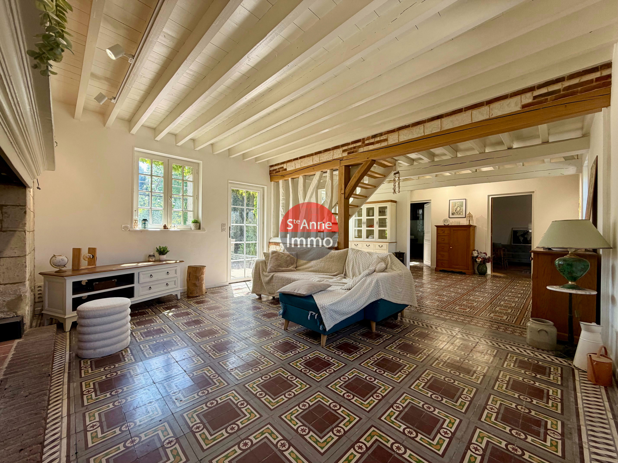 Immo80 – L'immobilier à Amiens et dans la Somme-BÉHENCOURT – MAISON 200m2 – 3 CHAMBRES – JARDIN – GARAGE – PISCINE – TERRASSE