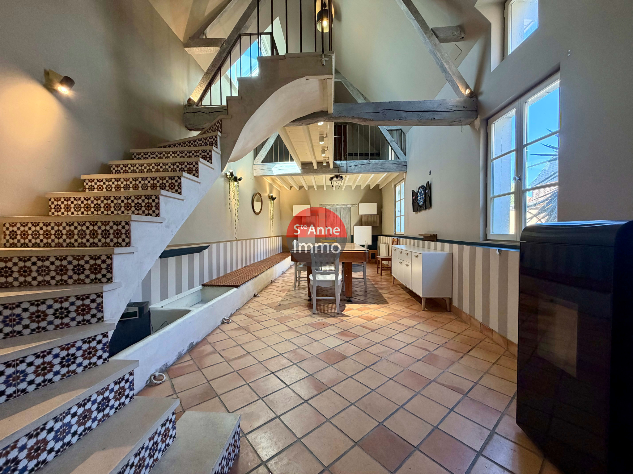 Immo80 – L'immobilier à Amiens et dans la Somme-BÉHENCOURT – MAISON 200m2 – 3 CHAMBRES – JARDIN – GARAGE – PISCINE – TERRASSE