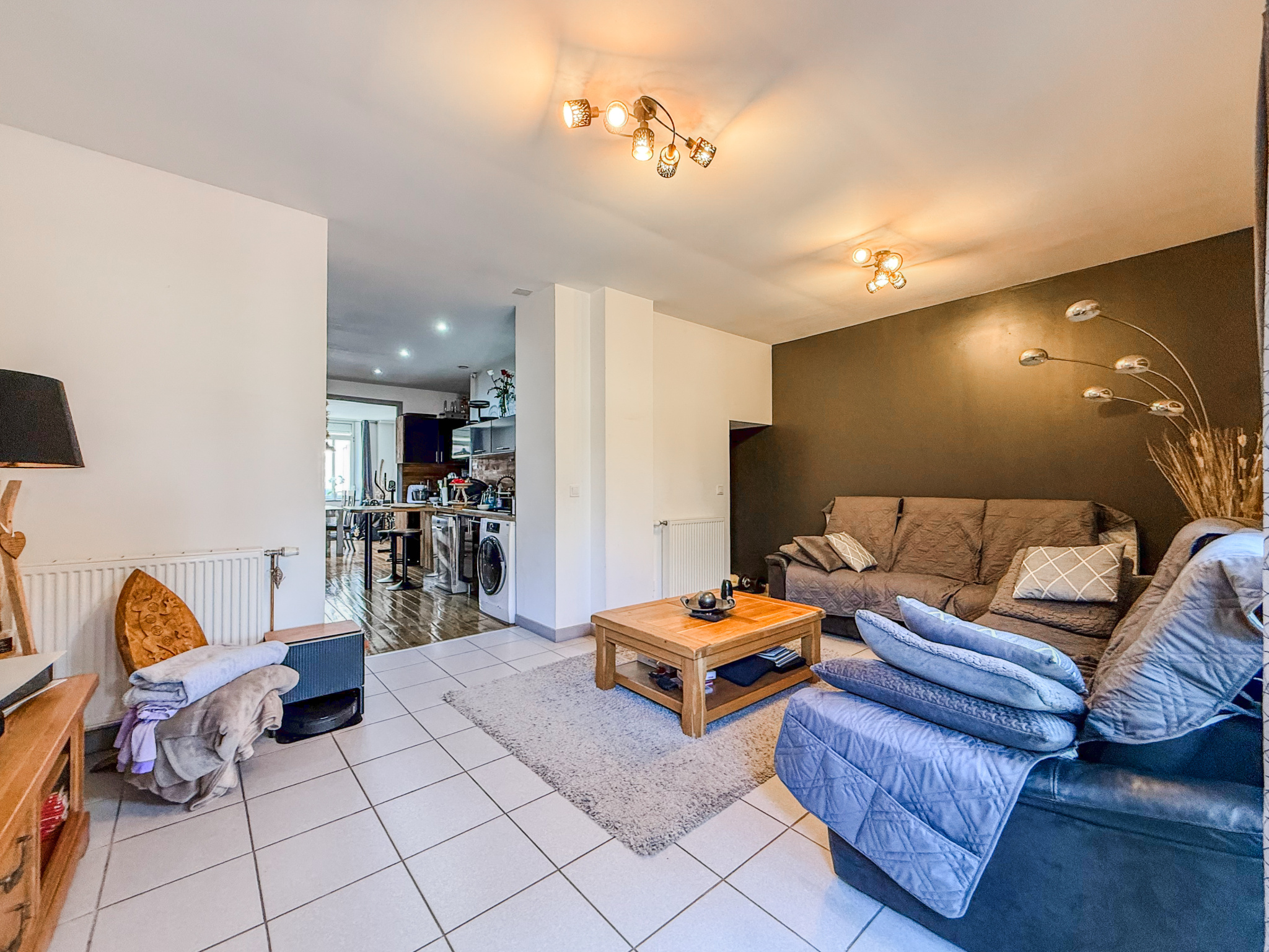 Immo80 – L'immobilier à Amiens et dans la Somme-ROYE – CENTRE VILLE – MAISON MITOYENNE – 5 CHAMBRES – JARDIN – CAVE – TERRASSE