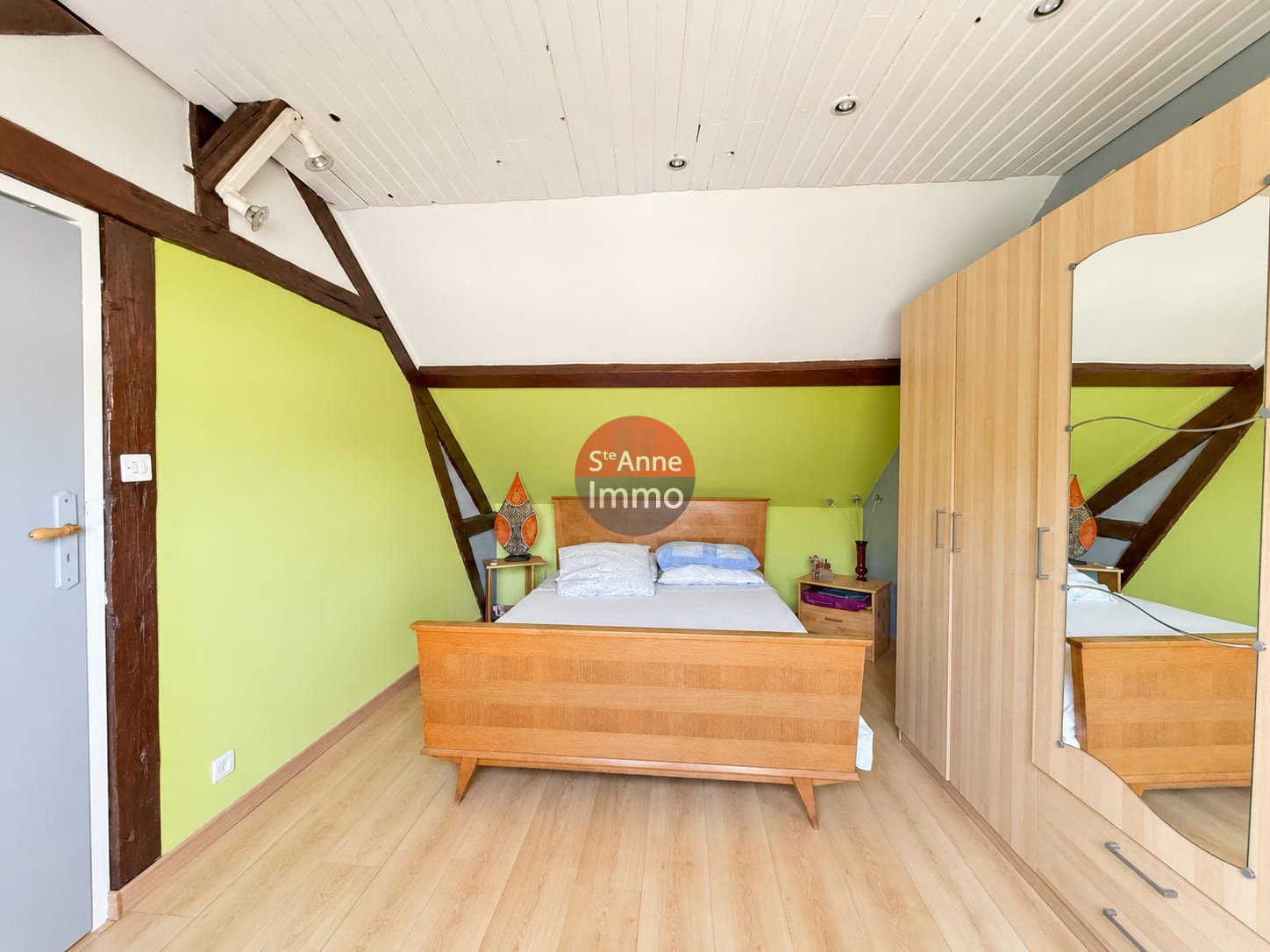 Immo80 – L'immobilier à Amiens et dans la Somme-VERS-SUR-SELLE – 160m2 – MAISON – 4 CHAMBRES – STUDIO – ATELIER – DEPENDANCES