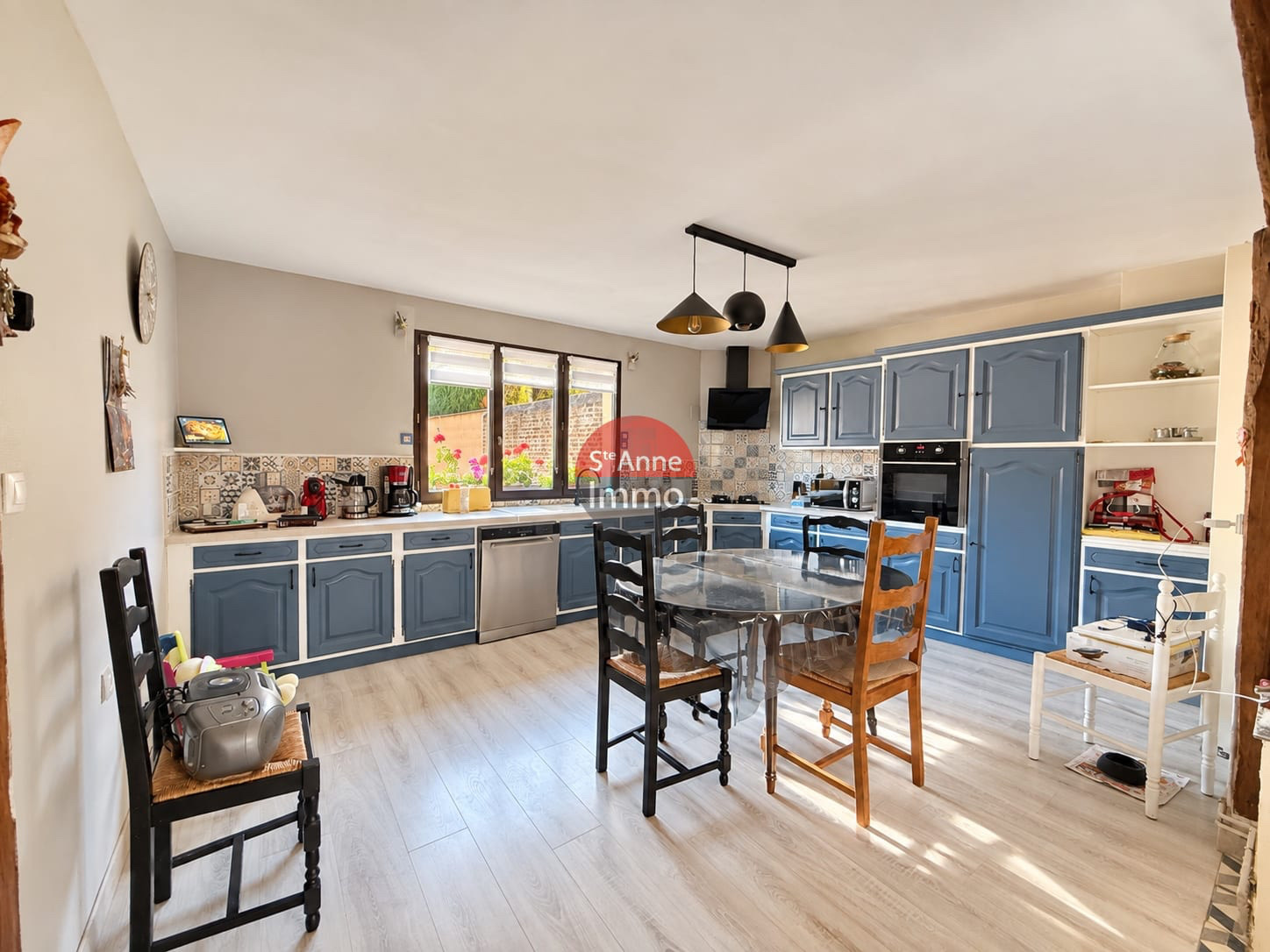 Immo80 – L'immobilier à Amiens et dans la Somme-VERS-SUR-SELLE – 160m2 – MAISON – 4 CHAMBRES – STUDIO – ATELIER – DEPENDANCES