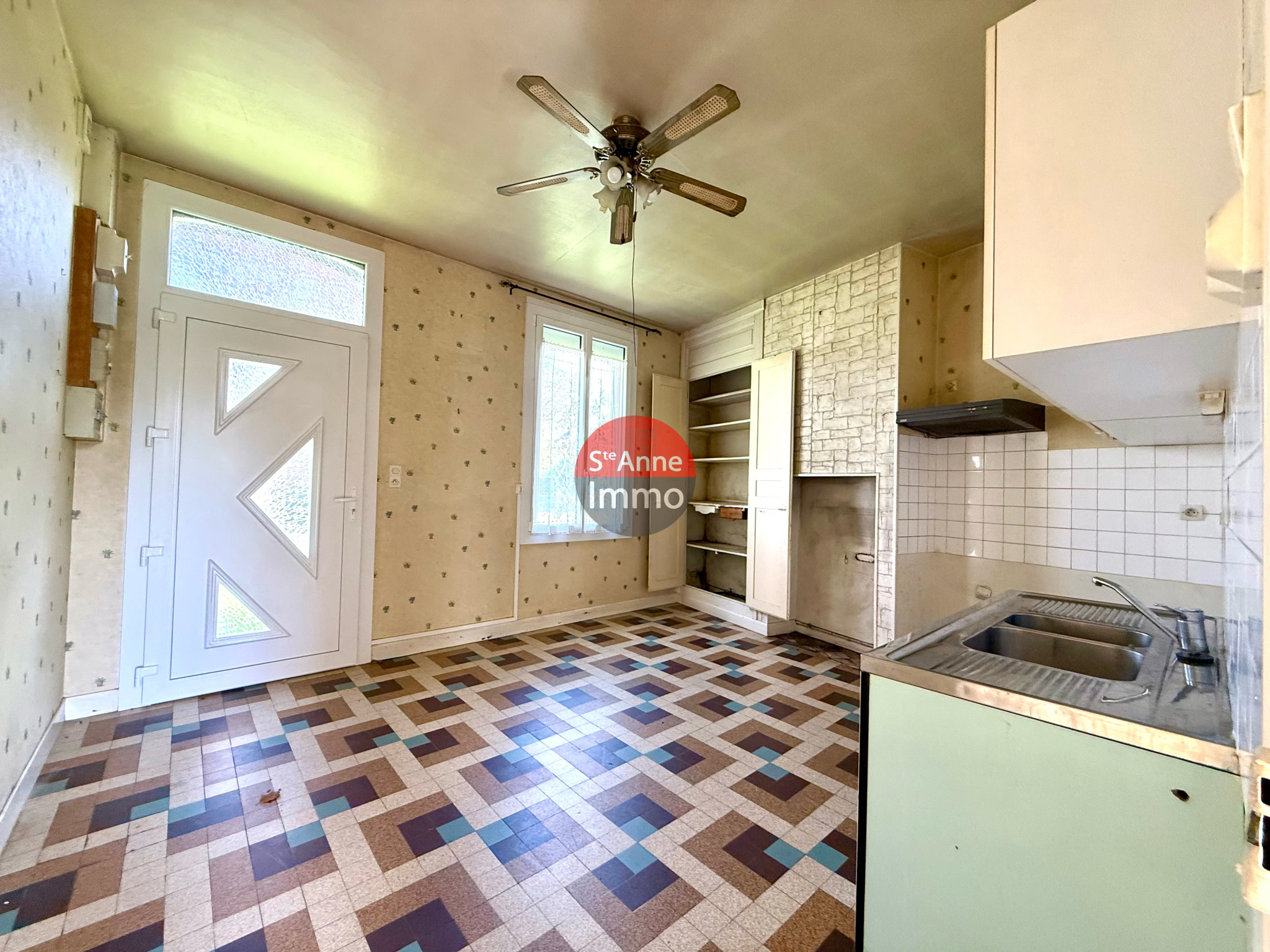 Immo80 – L'immobilier à Amiens et dans la Somme-HANGEST-EN-SANTERRE – MAISON INDIVIDUELLE – 2 CHAMBRES – HANGAR 120m2 – JARDIN