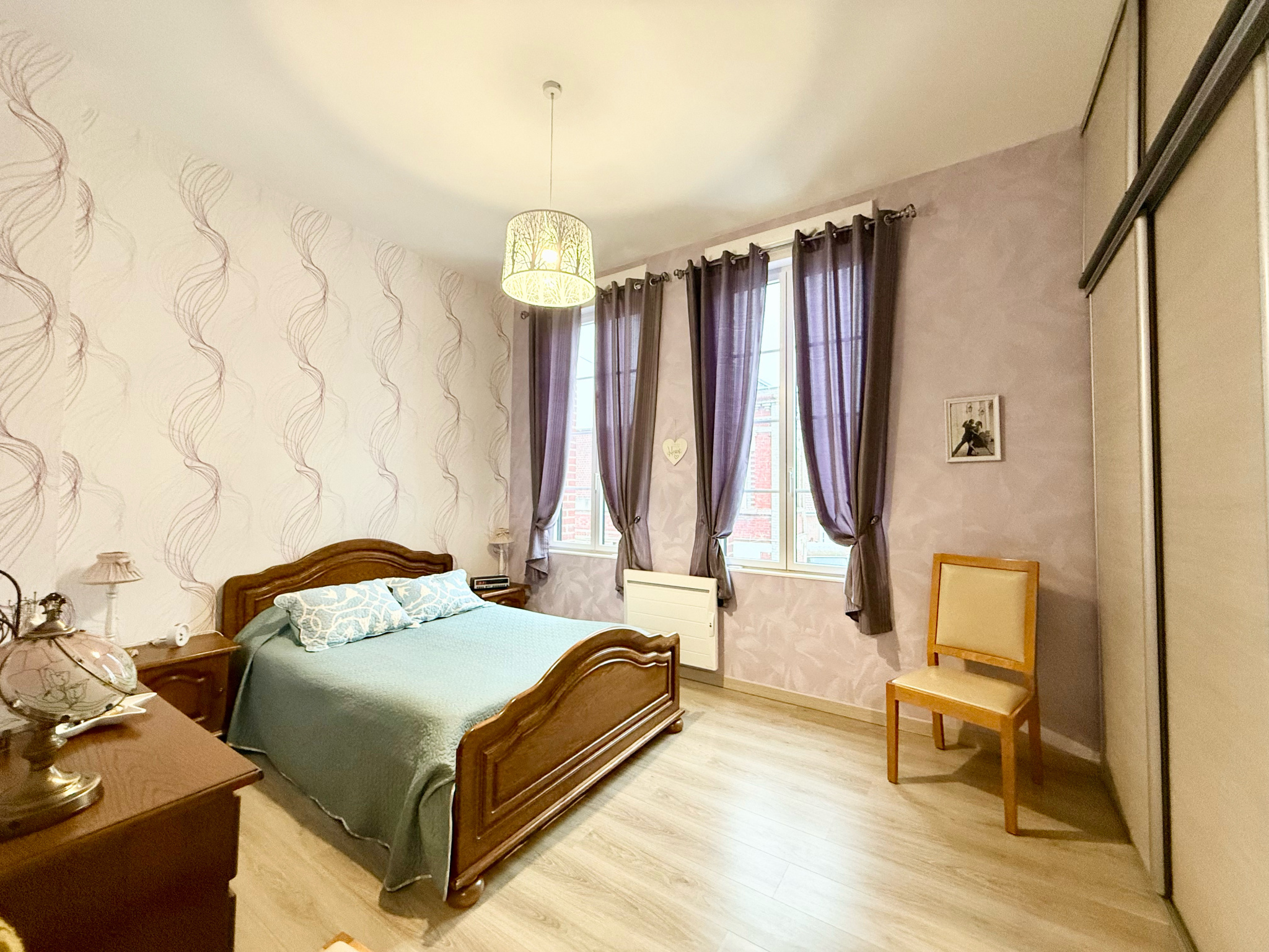 Immo80 – L'immobilier à Amiens et dans la Somme-AMIENS – QUARTIER SAINT ACHEUL – 3 CHAMBRES – 1 BUREAU – COUR – CAVE