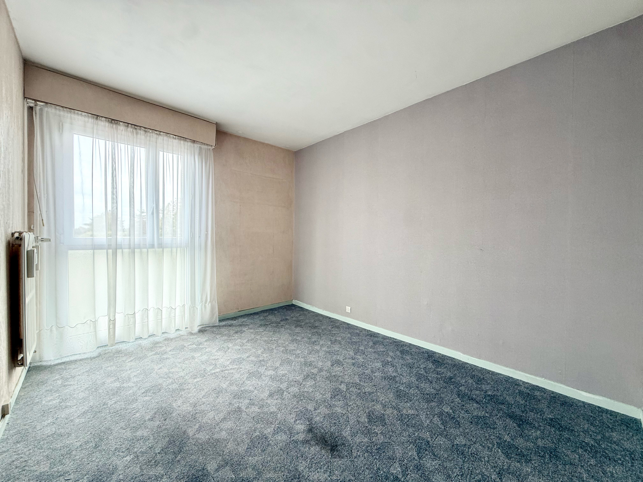 Immo80 – L'immobilier à Amiens et dans la Somme-AMIENS – QUARTIER VAL D&rsquo;AVRE – APPARTEMENT T4 – RÉSIDENCE SECURISÉE – CAVE PRIVATIVE