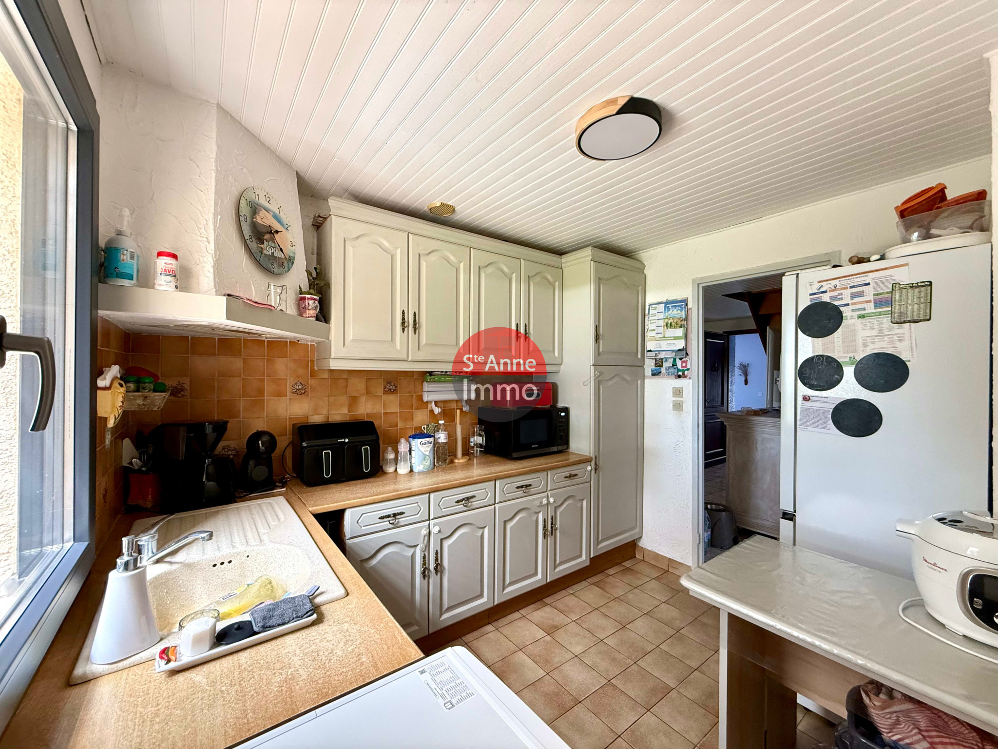 Immo80 – L'immobilier à Amiens et dans la Somme-GRUNY – PAVILLON INDIVIDUEL – 5 CHAMBRES – AUTONOMIE DE PLAIN PIED – GARAGE – JARDIN – TERRASSE – DEPENDANCE