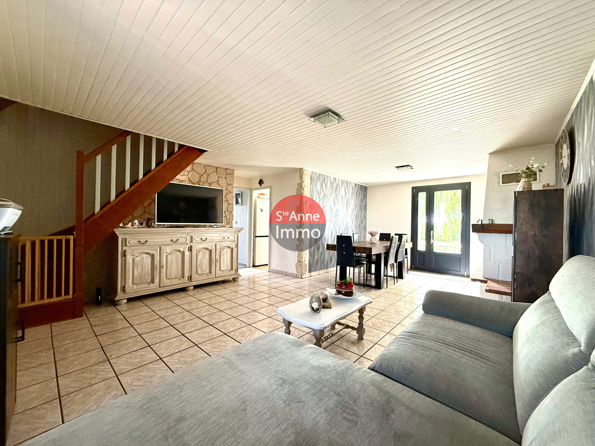 Immo80 – L'immobilier à Amiens et dans la Somme-GRUNY – PAVILLON INDIVIDUEL – 5 CHAMBRES – AUTONOMIE DE PLAIN PIED – GARAGE – JARDIN – TERRASSE – DEPENDANCE