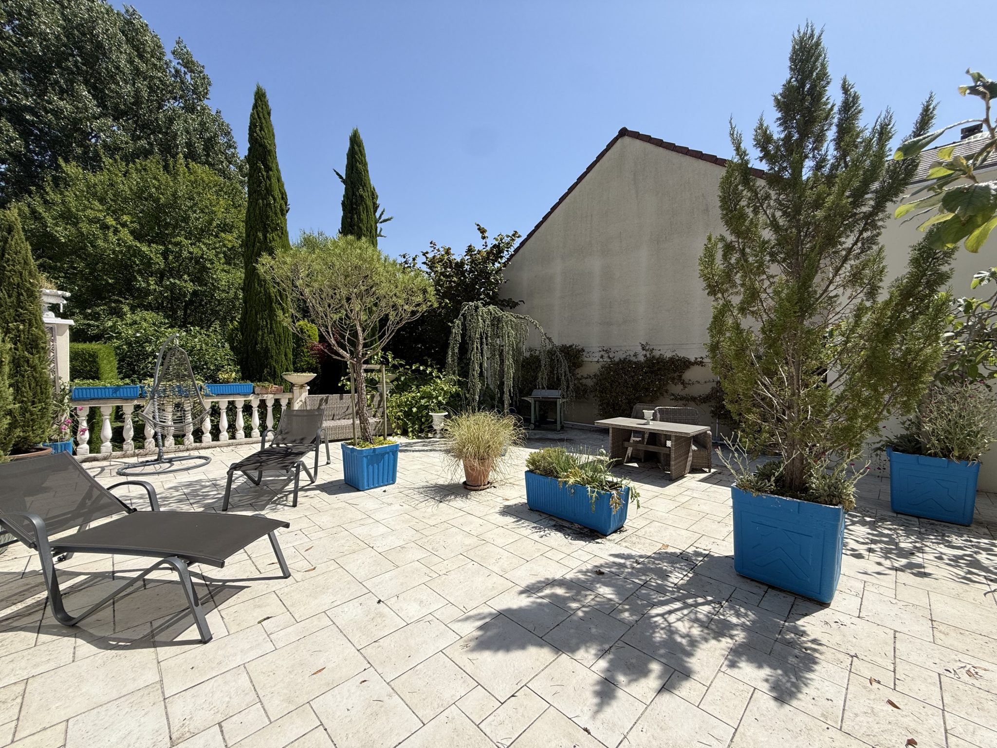 Immo80 – L'immobilier à Amiens et dans la Somme-AMIENS – QUARTIER SAINT ACHEUL – PAVILLON INDIVIDUEL – 3 CHAMBRES – JARDIN AVEC ACCÈS HORTILLONS – TERRASSE