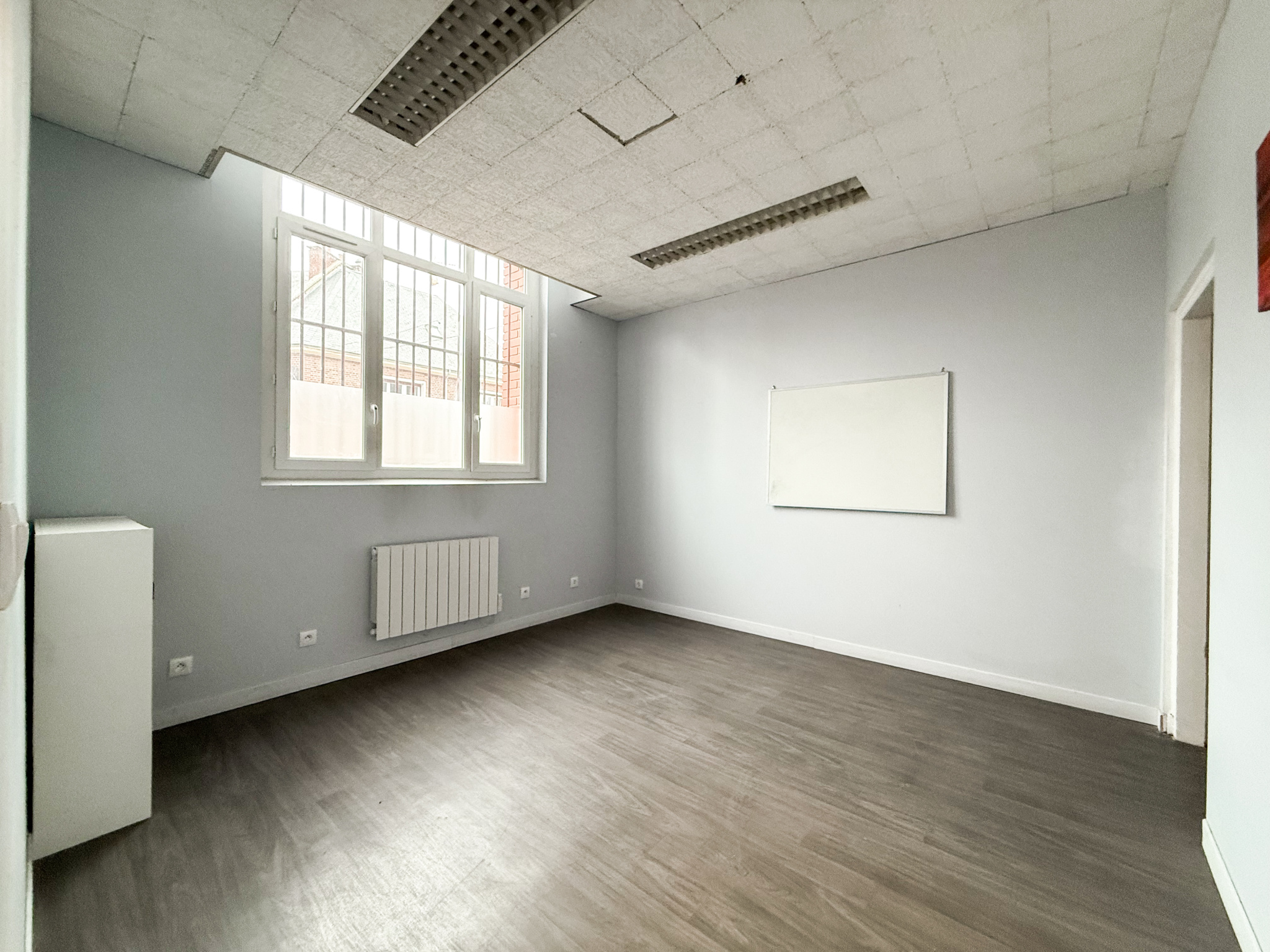 Immo80 – L'immobilier à Amiens et dans la Somme-IMMEUBLE DE RAPPORT – 14 LOTS – ROYE – TRAVAUX