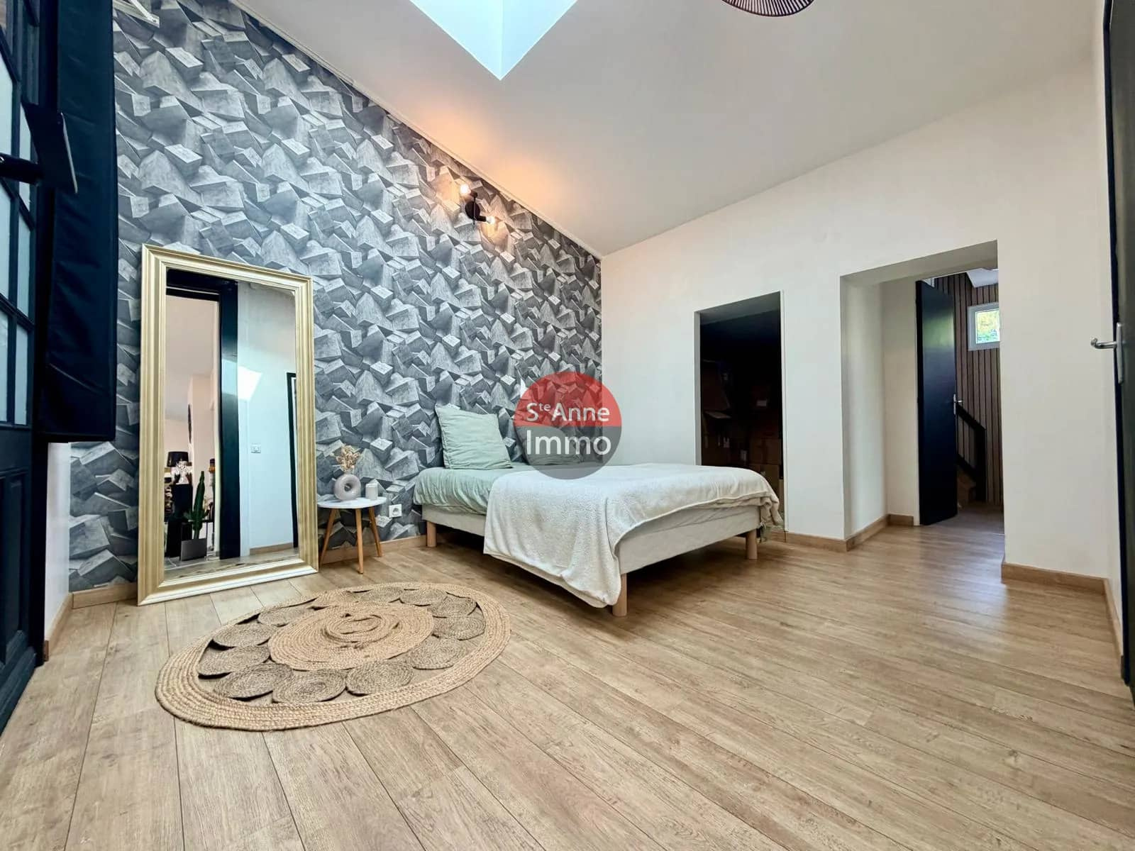 Immo80 – L'immobilier à Amiens et dans la Somme-VAUX-EN-AMIENOIS – MAISON – 185 M2 – 4 CHAMBRES – PARKING – JARDIN