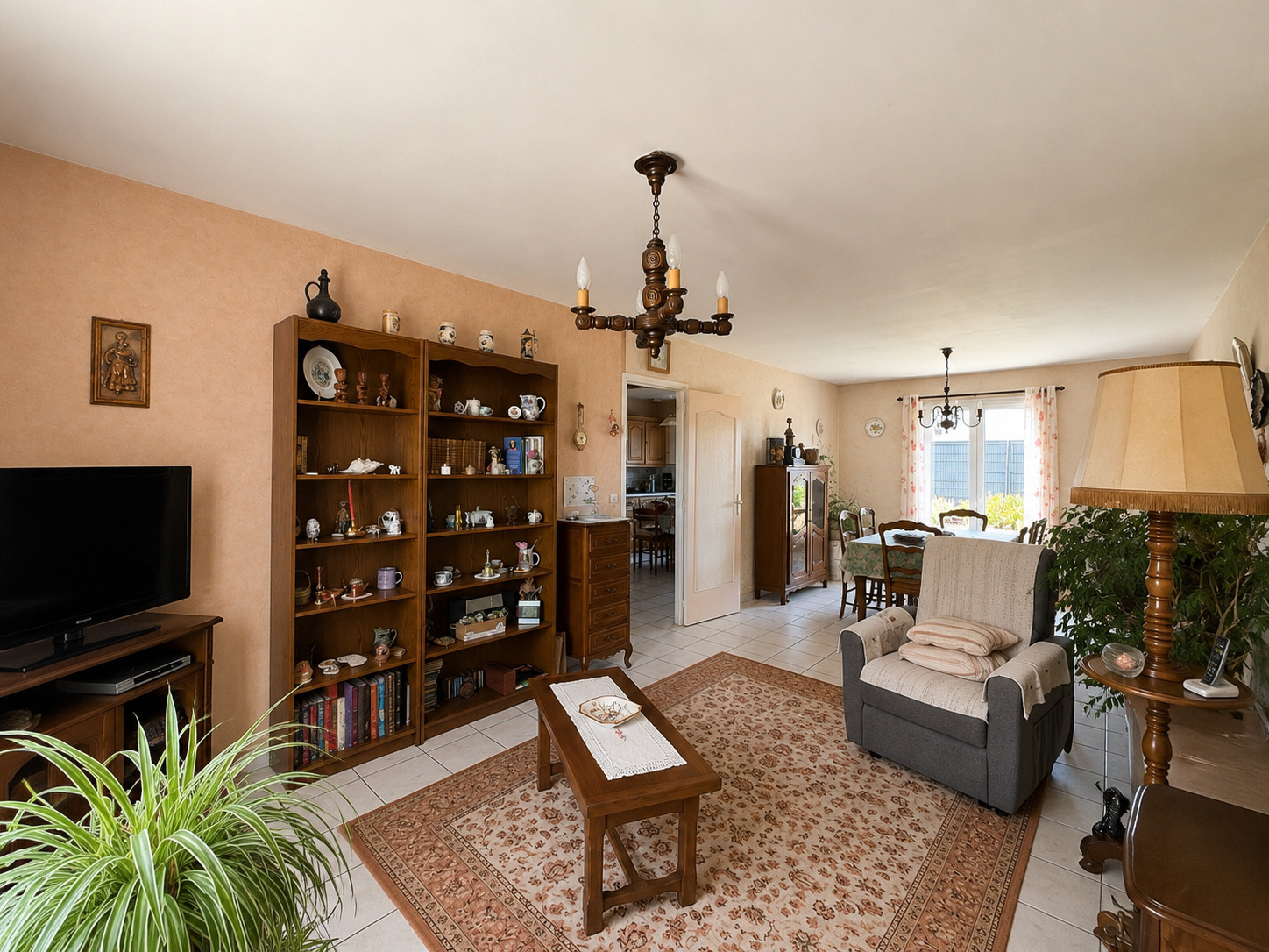 Immo80 – L'immobilier à Amiens et dans la Somme-NESLE  – PAVILLON INDIVIDUEL ELEVEE SUR SOUS SOL COMPLET – 4 CHAMBRES – SOUS SOL COMPLET – GARAGE – JARDIN