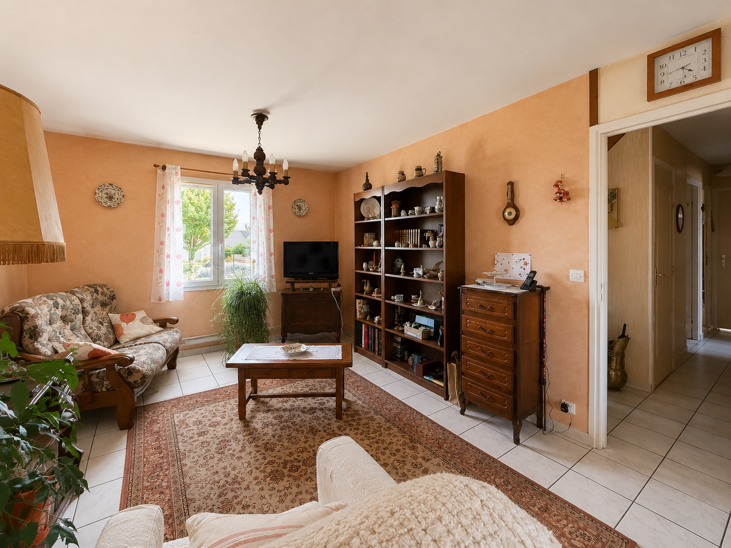Immo80 – L'immobilier à Amiens et dans la Somme-NESLE  – PAVILLON INDIVIDUEL ELEVEE SUR SOUS SOL COMPLET – 4 CHAMBRES – SOUS SOL COMPLET – GARAGE – JARDIN
