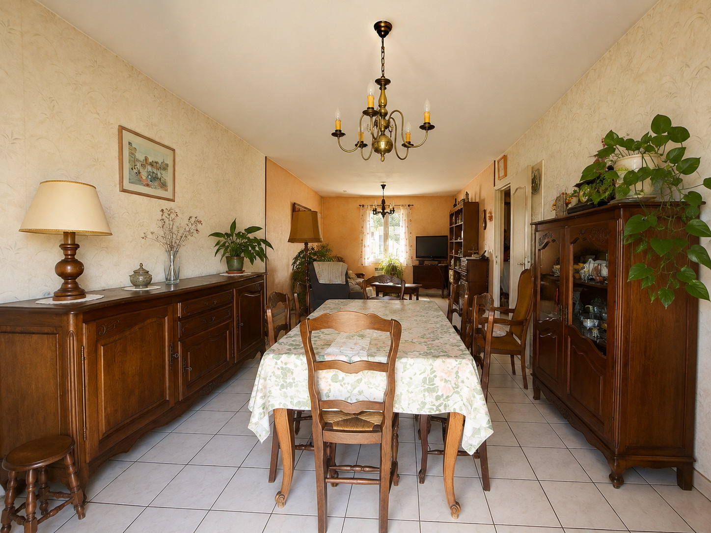 Immo80 – L'immobilier à Amiens et dans la Somme-NESLE  – PAVILLON INDIVIDUEL ELEVEE SUR SOUS SOL COMPLET – 4 CHAMBRES – SOUS SOL COMPLET – GARAGE – JARDIN