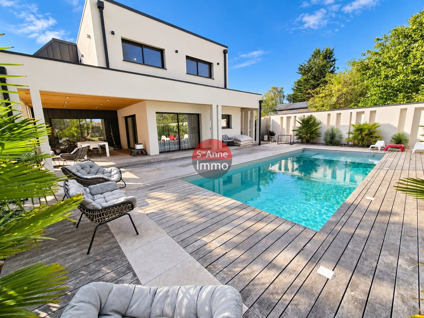 Immo80 – L'immobilier à Amiens et dans la Somme-AMIENS -HENRIVILLE A 5MIN DU CENTRE VILLE –  MAISON CONTEMPORAINE D&rsquo;EXCEPTION DE 278 M2 AVEC PISCINE