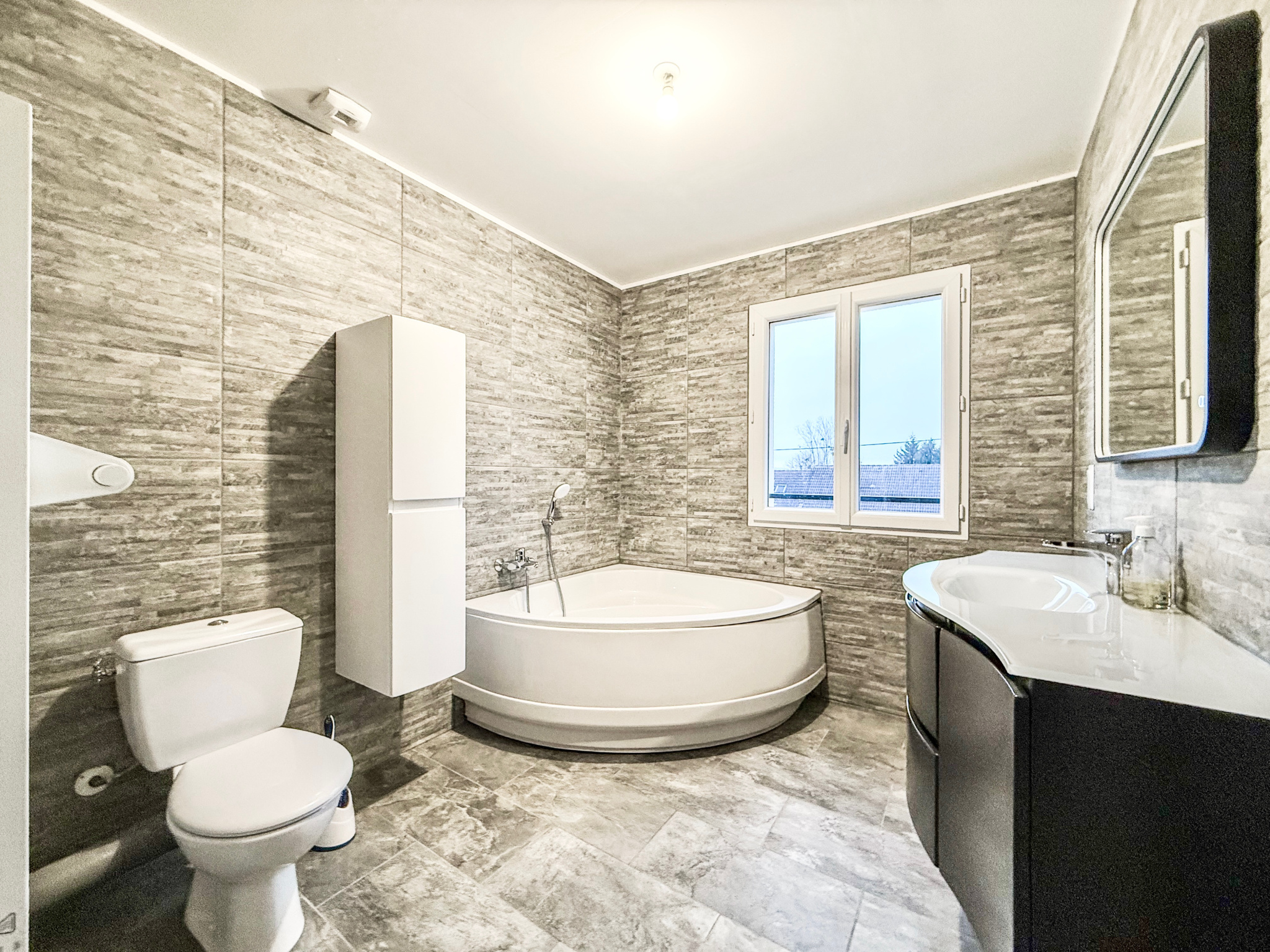 Immo80 – L'immobilier à Amiens et dans la Somme-CANNECTANCOURT – PAVILLON INDIVIDUEL – 3 CHAMBRES – COUR – GARAGE – JARDIN – SOUS GARANTIE DECENALE