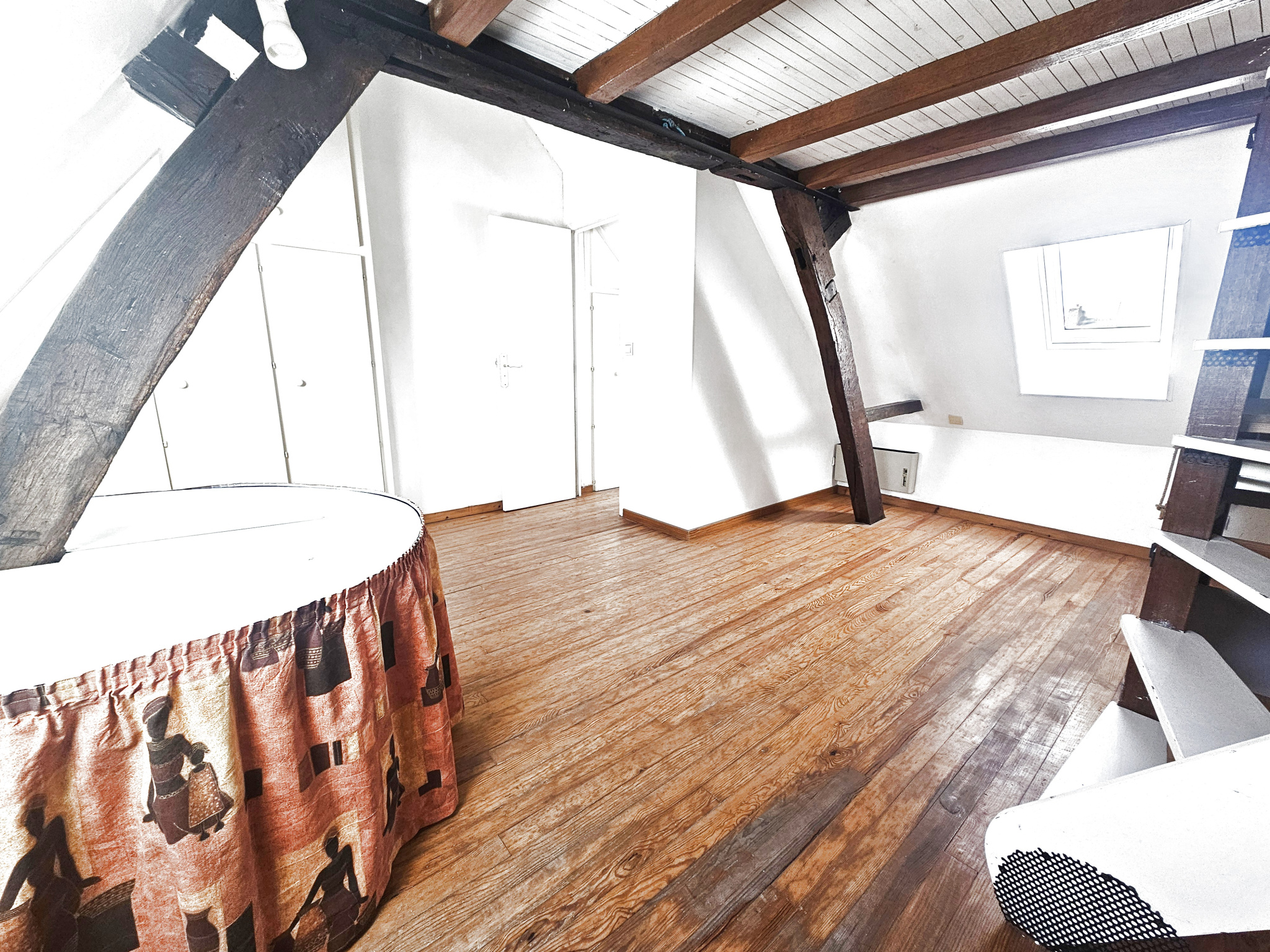 Immo80 – L'immobilier à Amiens et dans la Somme-AMIENS – QUARTIER SAINT LEU- AMIENOISE DE 67 M2 AVEC COUR ET DEPENDANCE