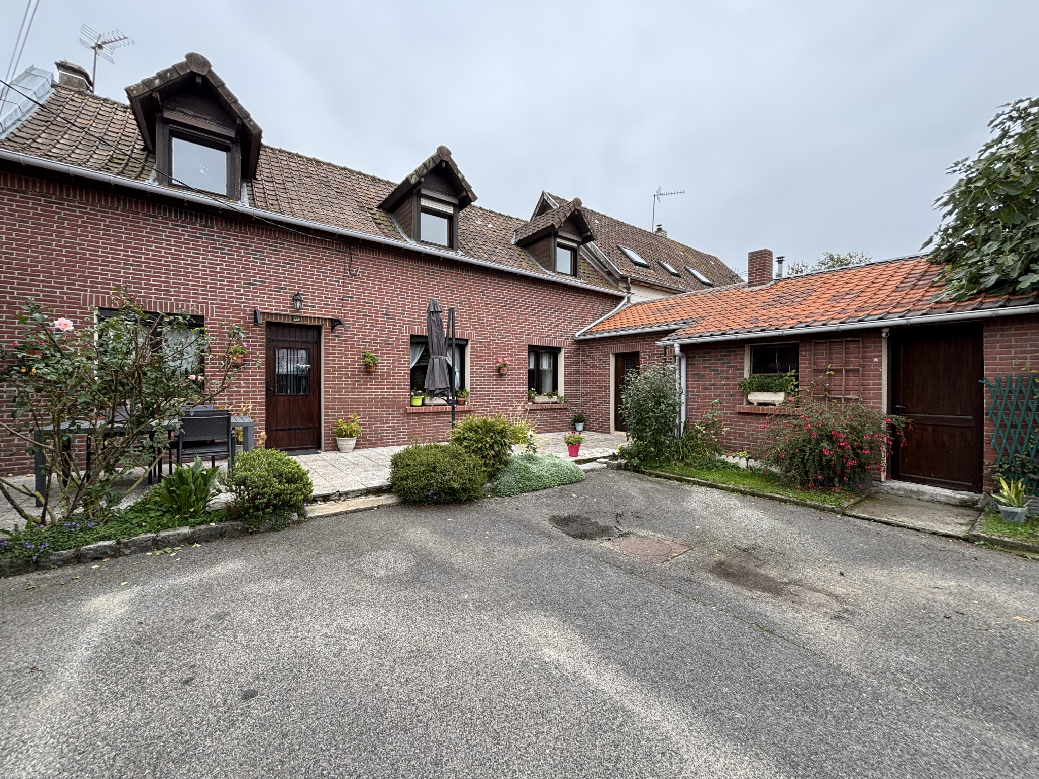 Immo80 – L'immobilier à Amiens et dans la Somme-MAISON 5 PIECES 142M2 – JARDIN – GARAGES