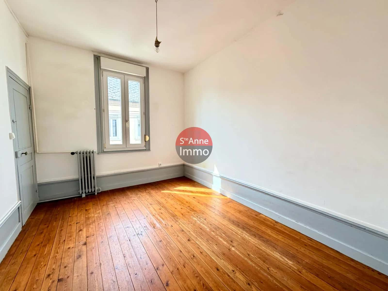 Immo80 – L'immobilier à Amiens et dans la Somme-FOUILLOY – MAISON – 4 CHAMBRES – JARDIN – CAVE – CARPORT – DEPENDANCE