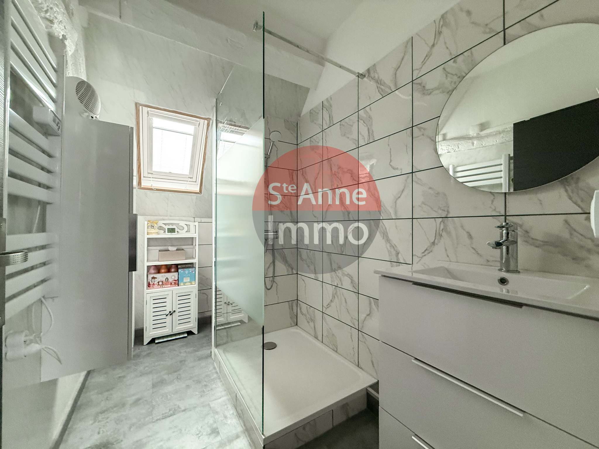 Immo80 – L'immobilier à Amiens et dans la Somme-ROSIERES-EN-SANTERRE – MAISON SEMI-MITOYENNE – 2 CHAMBRES – CAVE – GARAGE
