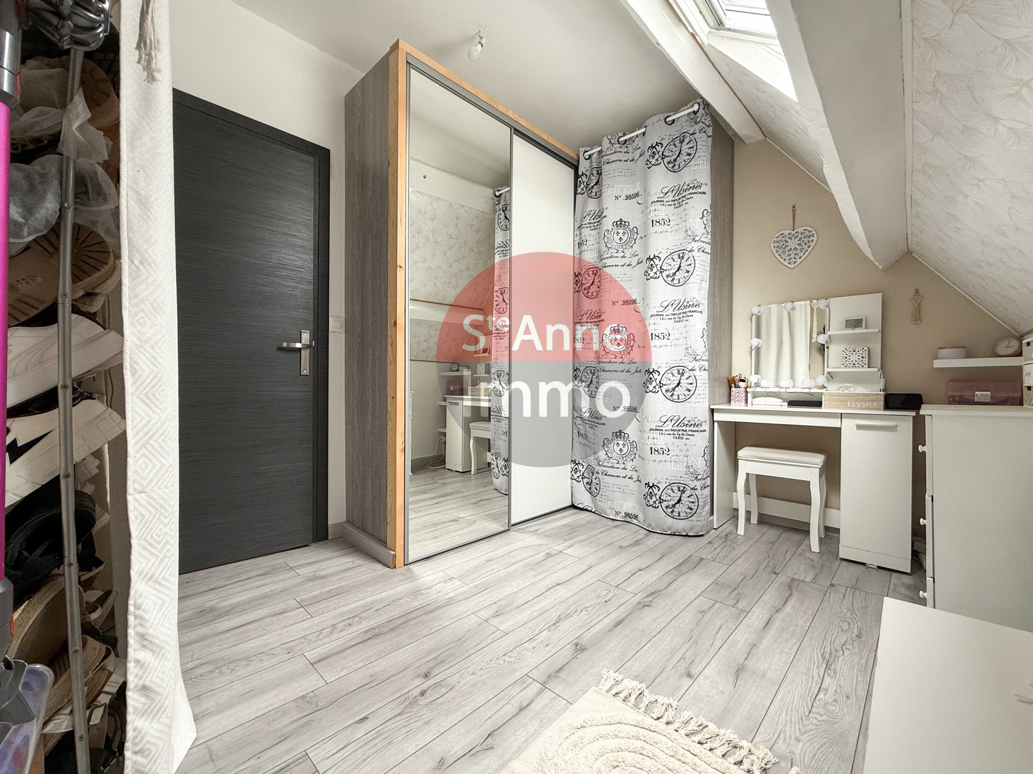 Immo80 – L'immobilier à Amiens et dans la Somme-ROSIERES-EN-SANTERRE – MAISON SEMI-MITOYENNE – 2 CHAMBRES – CAVE – GARAGE