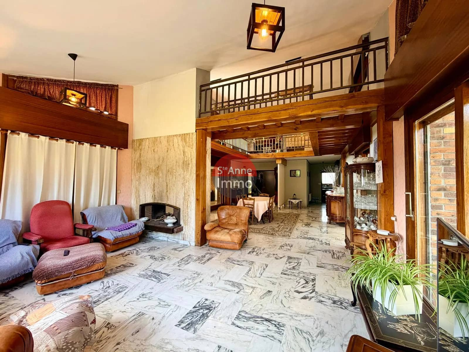 Immo80 – L'immobilier à Amiens et dans la Somme-AMIENS – MAISON – 250 M2 – 5 CHAMBRES – VERANDA – SOUS-SOL – JARDIN – GARAGE
