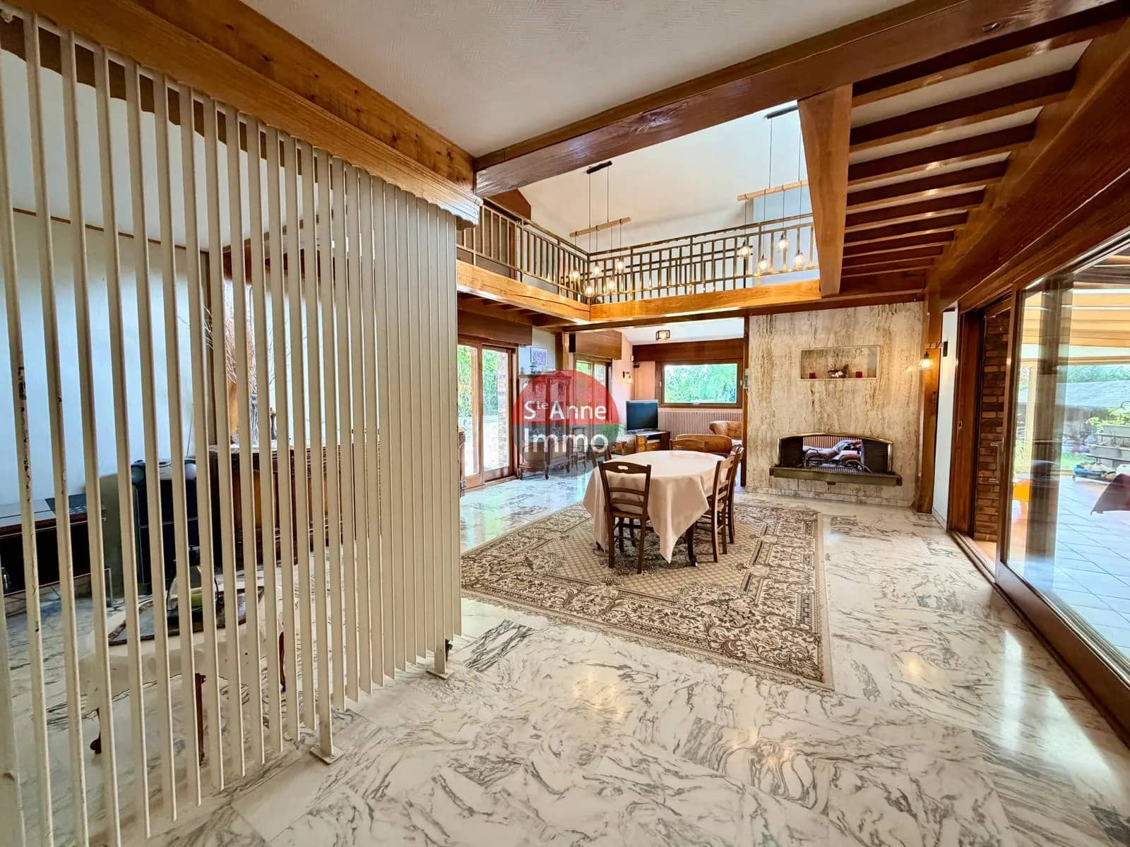 Immo80 – L'immobilier à Amiens et dans la Somme-AMIENS – MAISON – 250 M2 – 5 CHAMBRES – VERANDA – SOUS-SOL – JARDIN – GARAGE