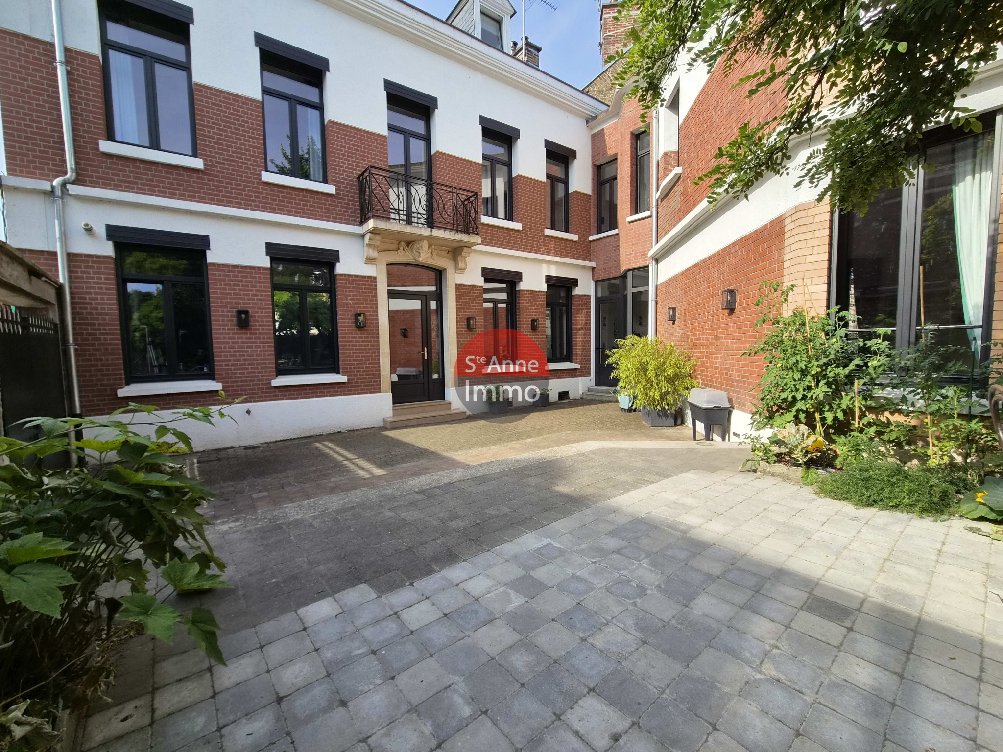 Immo80 – L'immobilier à Amiens et dans la Somme-AMIENS SAINTE ANNE – 2 MIN DE LA GARE – MAISON DE MAITRE ENTIERREMENT RENOVE 160 M2