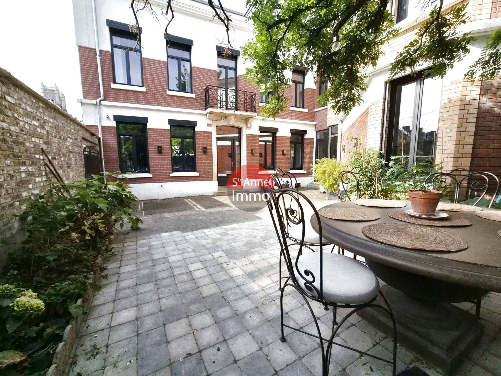 Immo80 – L'immobilier à Amiens et dans la Somme-AMIENS SAINTE ANNE – 2 MIN DE LA GARE – MAISON DE MAITRE ENTIERREMENT RENOVE 160 M2