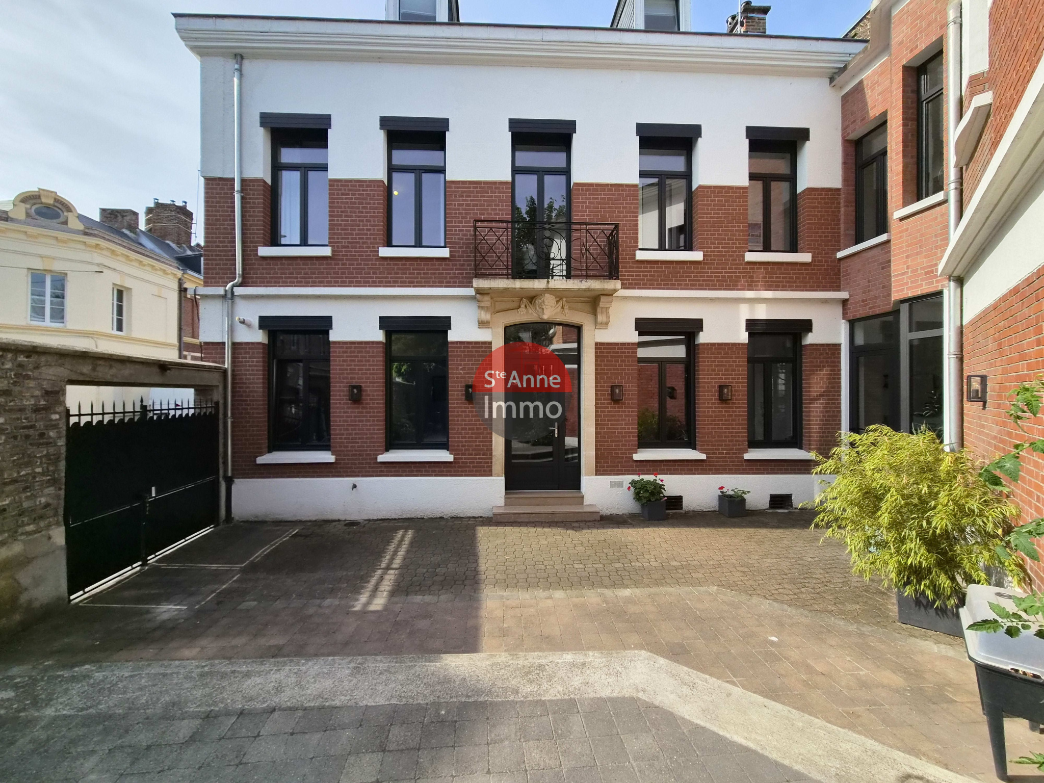 Immo80 – L'immobilier à Amiens et dans la Somme-AMIENS SAINTE ANNE – 2 MIN DE LA GARE – MAISON DE MAITRE ENTIERREMENT RENOVE 160 M2