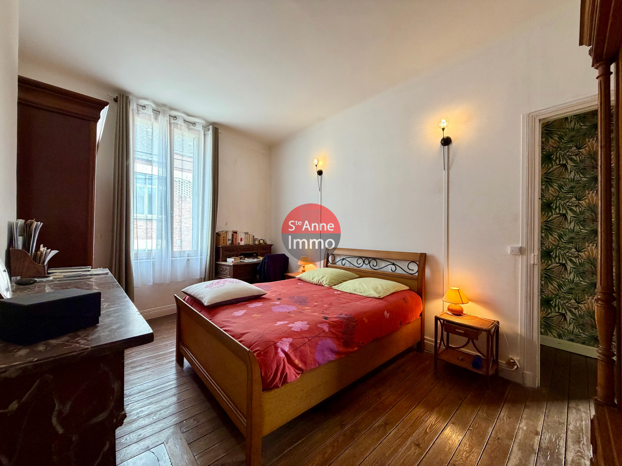 Immo80 – L'immobilier à Amiens et dans la Somme-ALBERT – MAISON MITOYENNE 165m2 – AUTONOMIE DE PLAIN PIED – 5 CHAMBRES – JARDIN – GARAGE – COUR – ATELIER