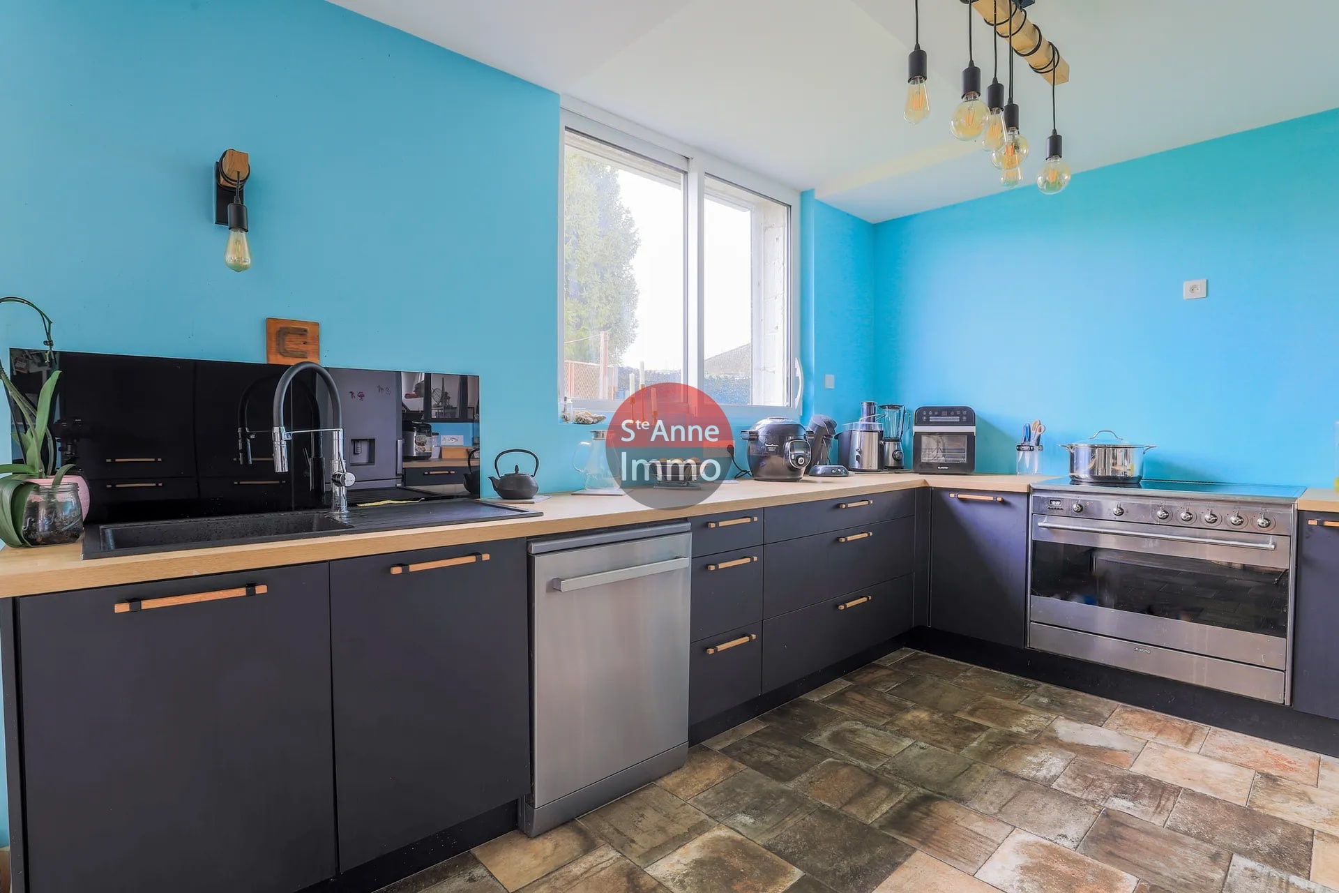 Immo80 – L'immobilier à Amiens et dans la Somme-ORESMAUX – MAISON DE PLAIN -PIED – 3 CHAMBRES – JARDIN – LOCAL – GRENIER AMENAGEABLE