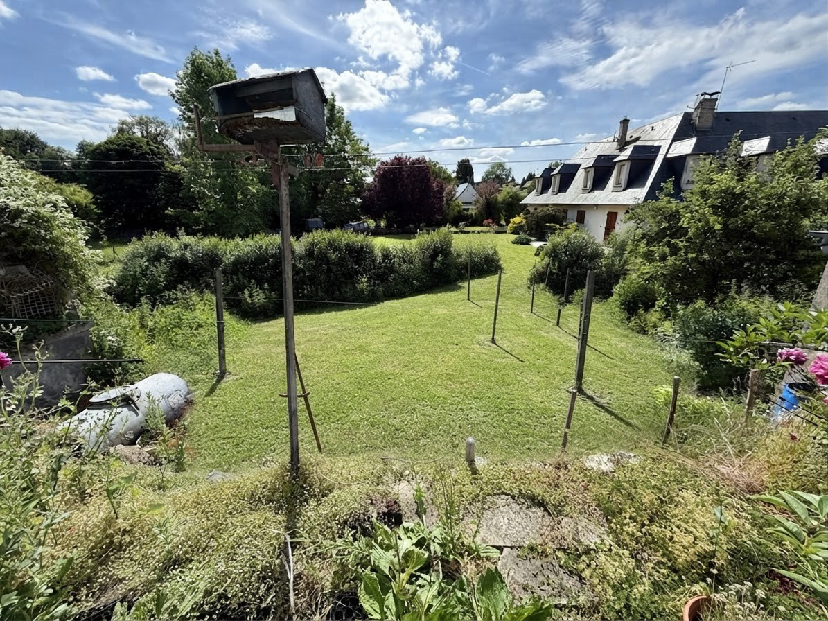 Immo80 – L'immobilier à Amiens et dans la Somme-CAIX – PAVILLON INDIVIDUEL DE PLAIN PIED – 2 CHAMBRES – GRENIER A AMENAGER – CAVE – JARDIN – GARAGE – TRAVAUX