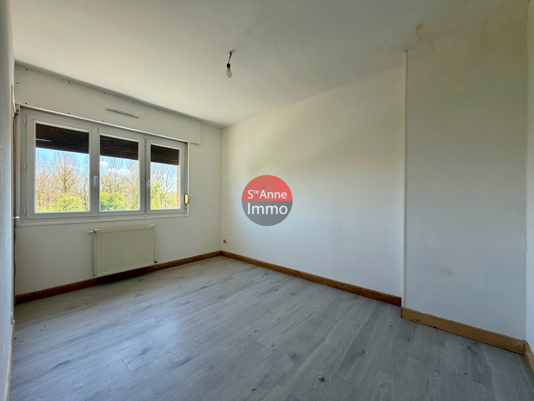 Immo80 – L'immobilier à Amiens et dans la Somme-BUIRE-COURCELLES – MAISON 92 m2 – 4 CHAMBRES – JARDIN – GARAGE