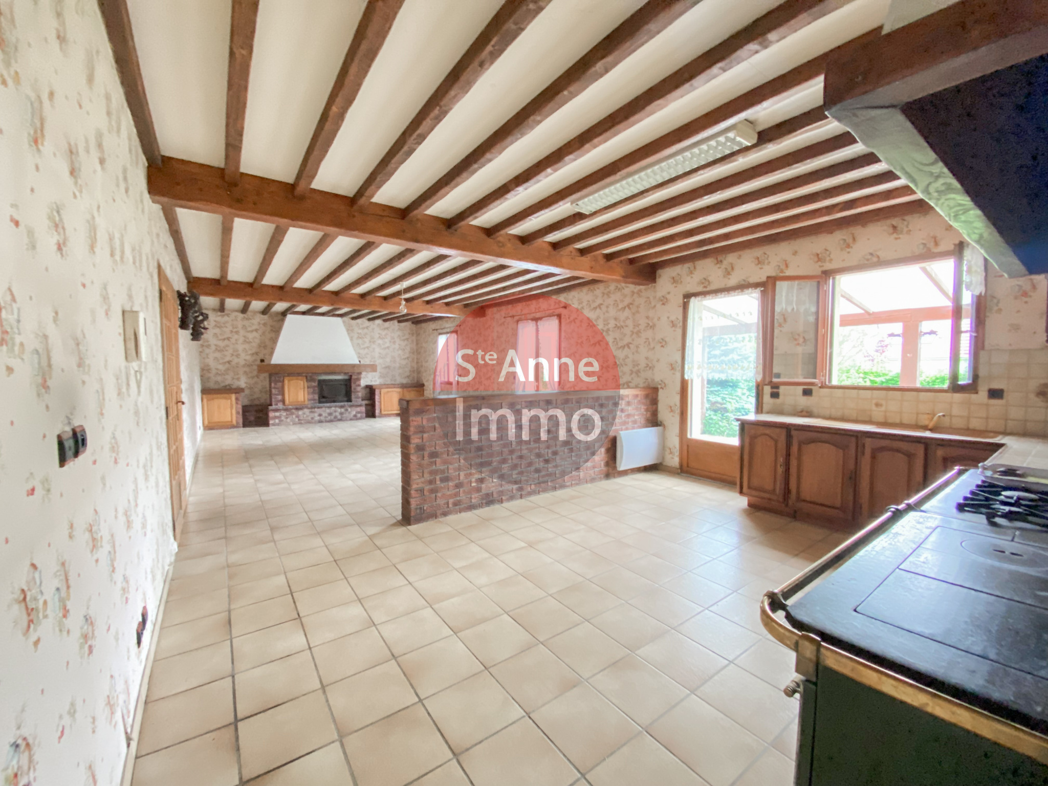 Immo80 – L'immobilier à Amiens et dans la Somme-PAVILLON INDIVIDUEL – 5 PIECES – BEAU POTENTIEL