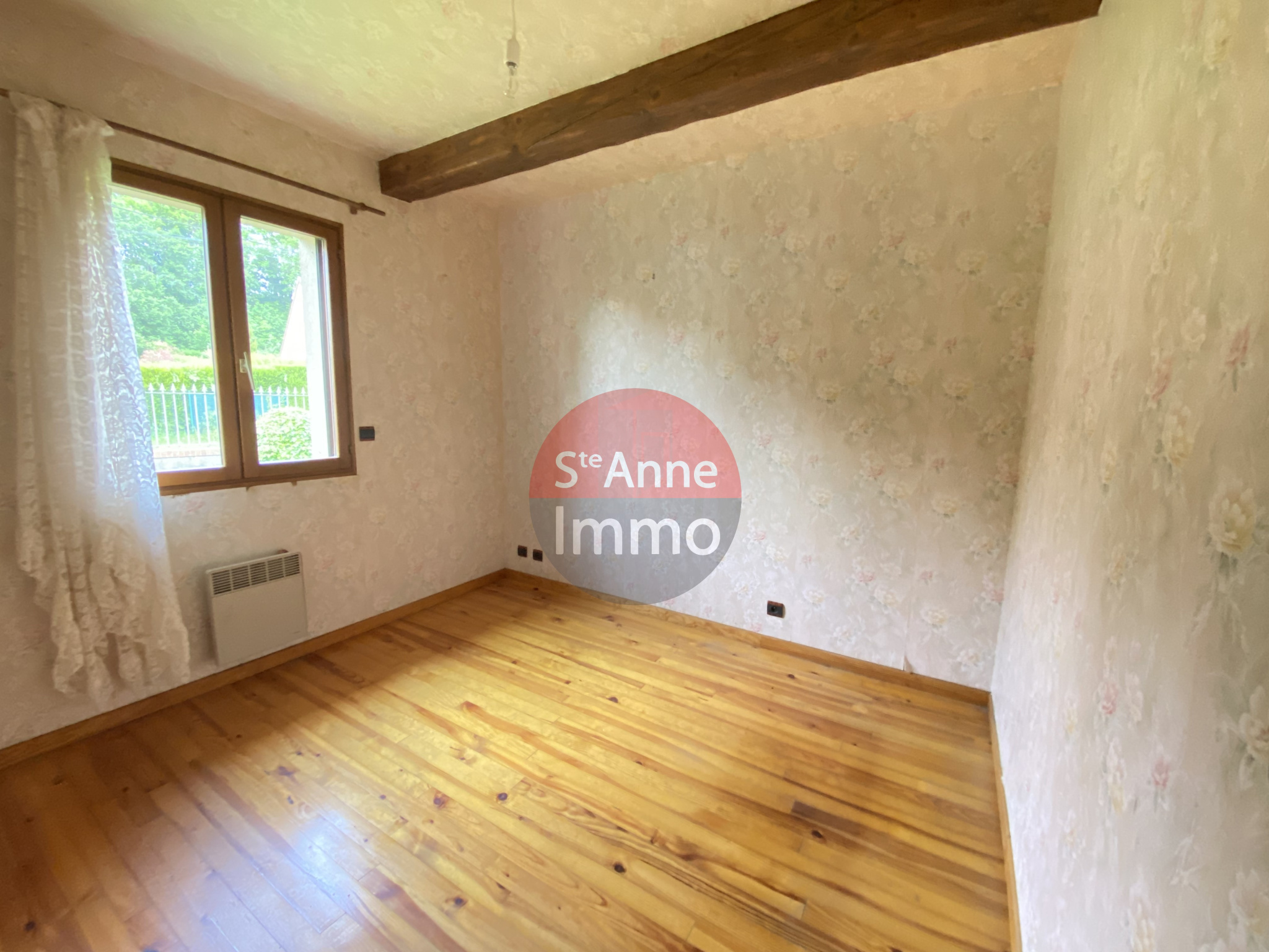 Immo80 – L'immobilier à Amiens et dans la Somme-PAVILLON INDIVIDUEL – 5 PIECES – BEAU POTENTIEL