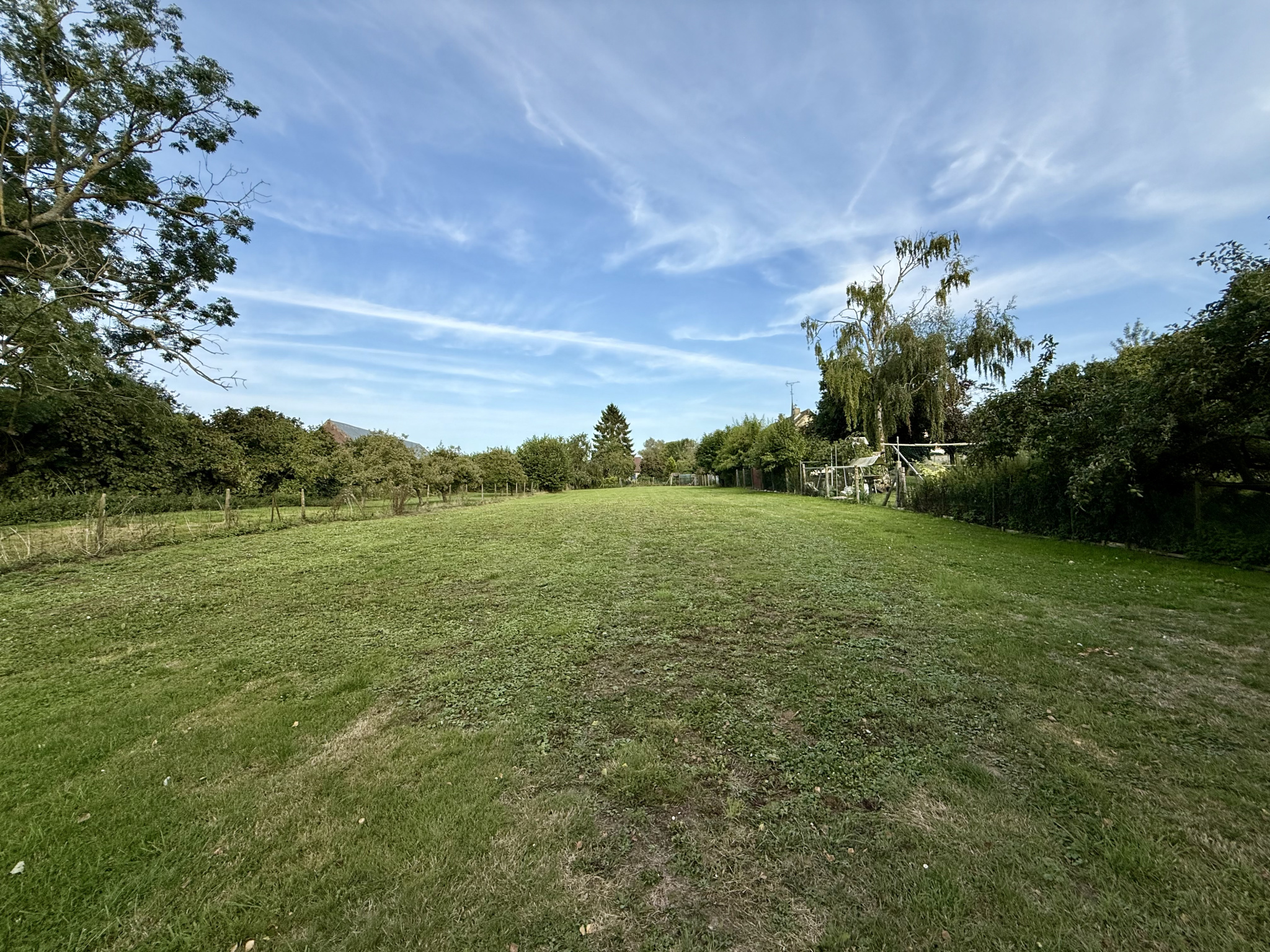 Immo80 – L'immobilier à Amiens et dans la Somme-VERPILLERES – TERRAIN A BATIR – 2042m2