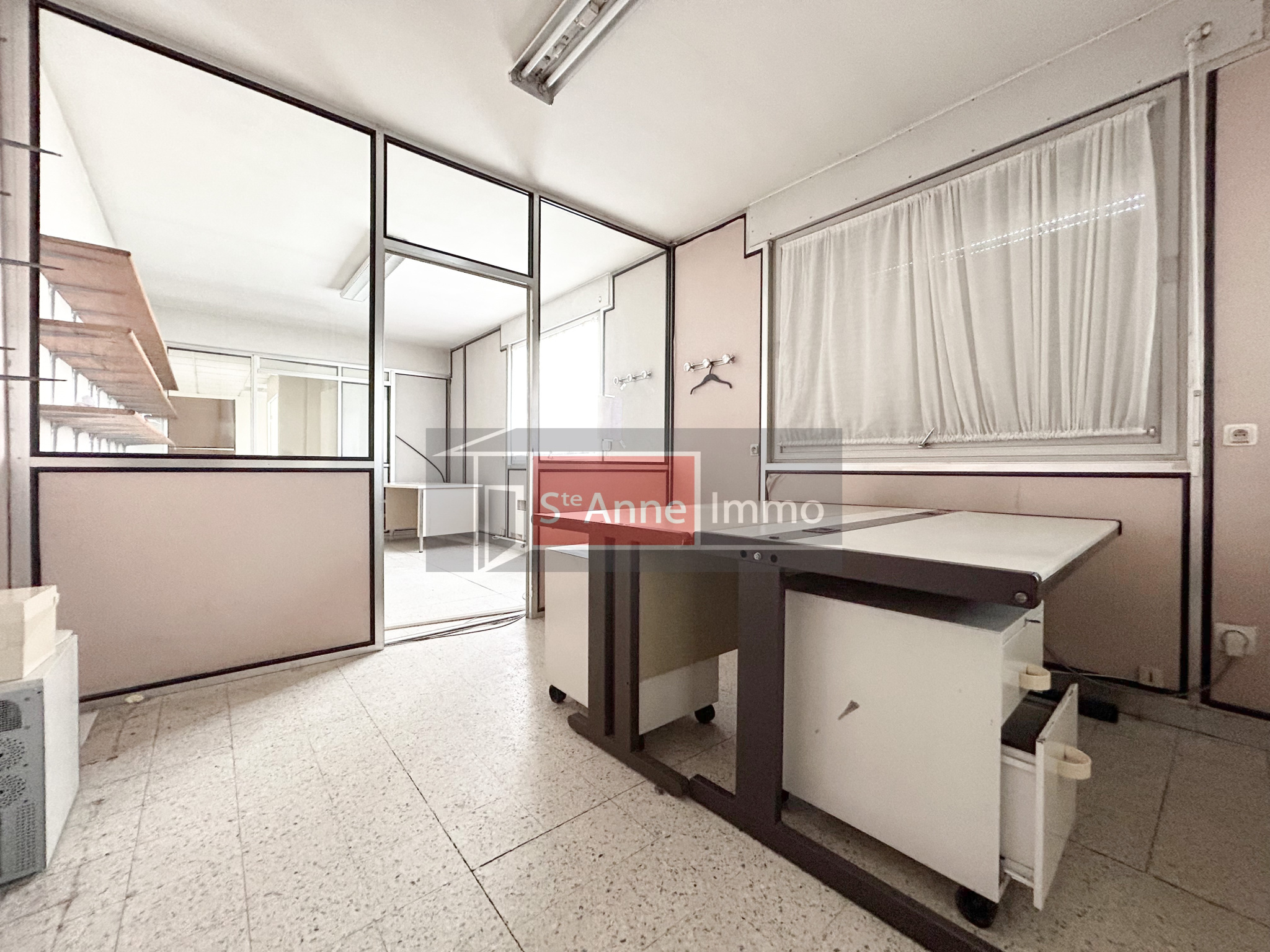 Immo80 – L'immobilier à Amiens et dans la Somme-AMIENS – QUARTIER SAINT-ACHEUL – LOCAL COMMERCIAL A RENOVER – LOFT POSSIBLE