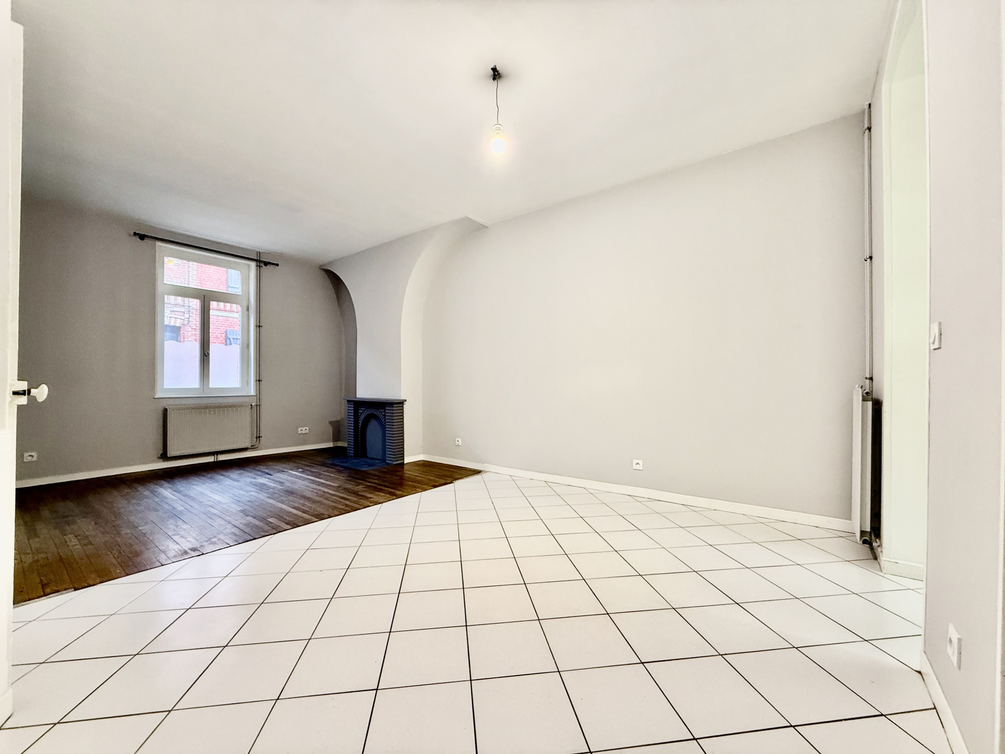 Immo80 – L'immobilier à Amiens et dans la Somme-LONGUEAU – AMIENOISE – 3 CHAMBRES – 1 BUREAU – COUR – JARDIN – DEPENDANCE