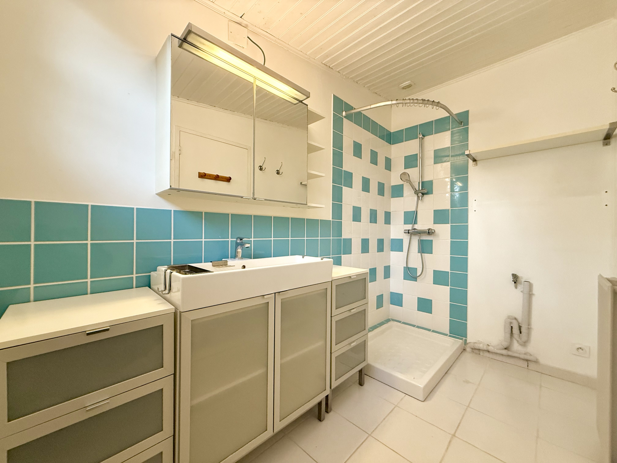 Immo80 – L'immobilier à Amiens et dans la Somme-LONGUEAU – AMIENOISE – 3 CHAMBRES – 1 BUREAU – COUR – JARDIN – DEPENDANCE