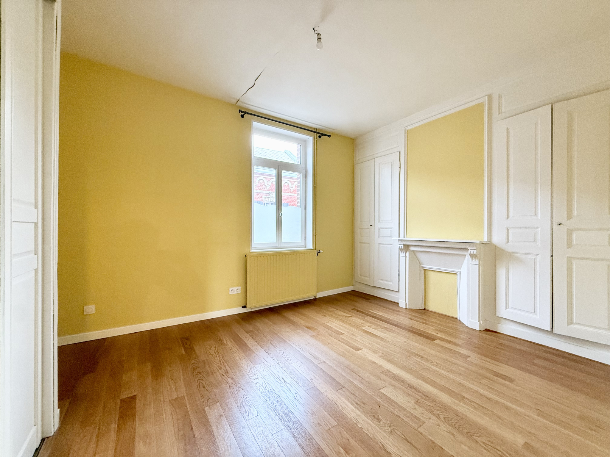 Immo80 – L'immobilier à Amiens et dans la Somme-LONGUEAU – AMIENOISE – 3 CHAMBRES – 1 BUREAU – COUR – JARDIN – DEPENDANCE