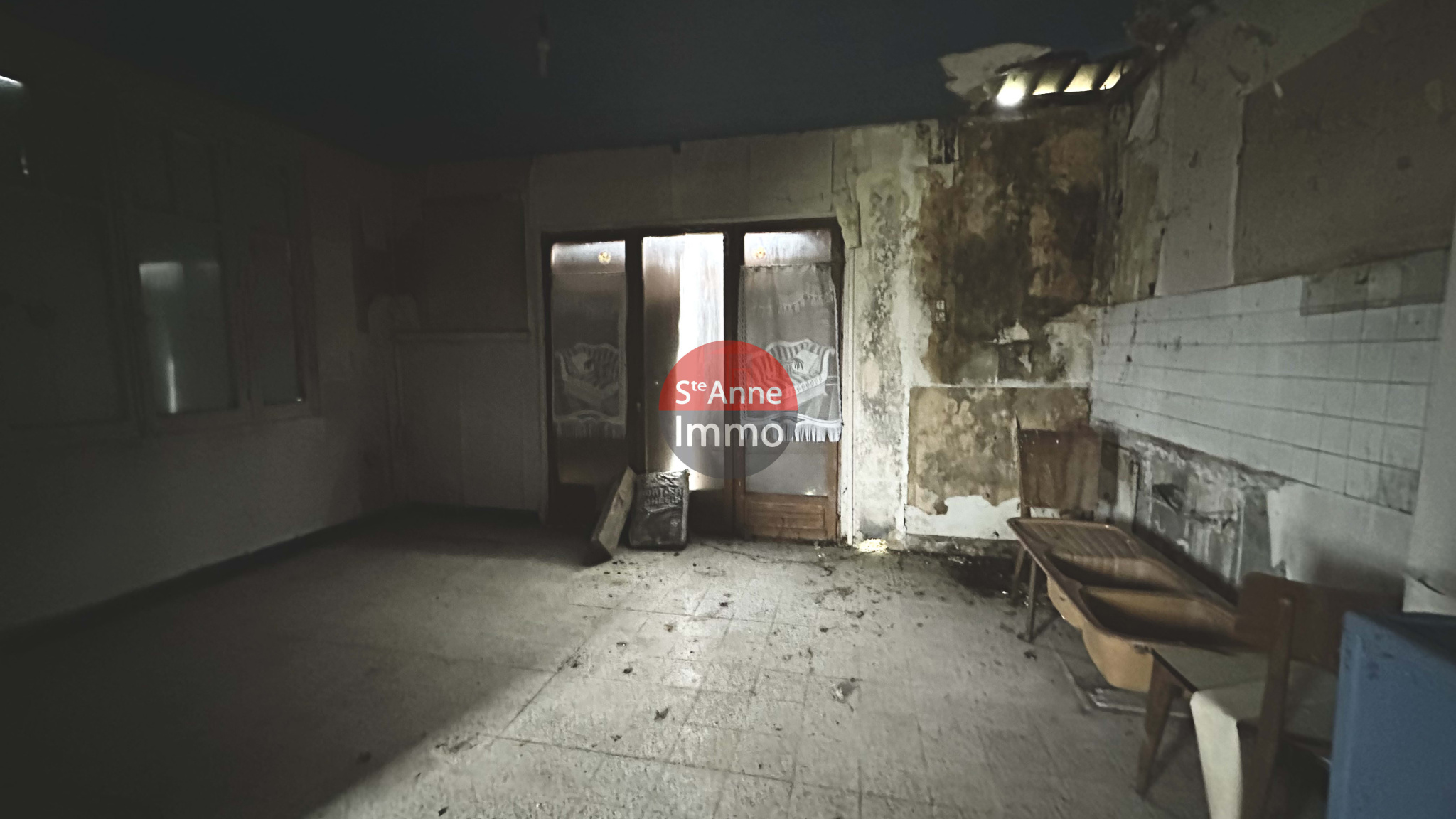 Immo80 – L'immobilier à Amiens et dans la Somme-ESSERTAUX – MAISON A RENOVER – TERRAIN DE 2319 M2